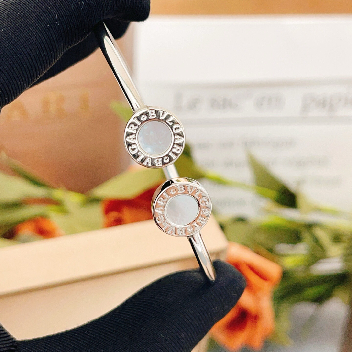 Bvlgari BVLGARI BVLGARI bracelet Silver-toned metal with white mother-of-pearl inlays One size fits all