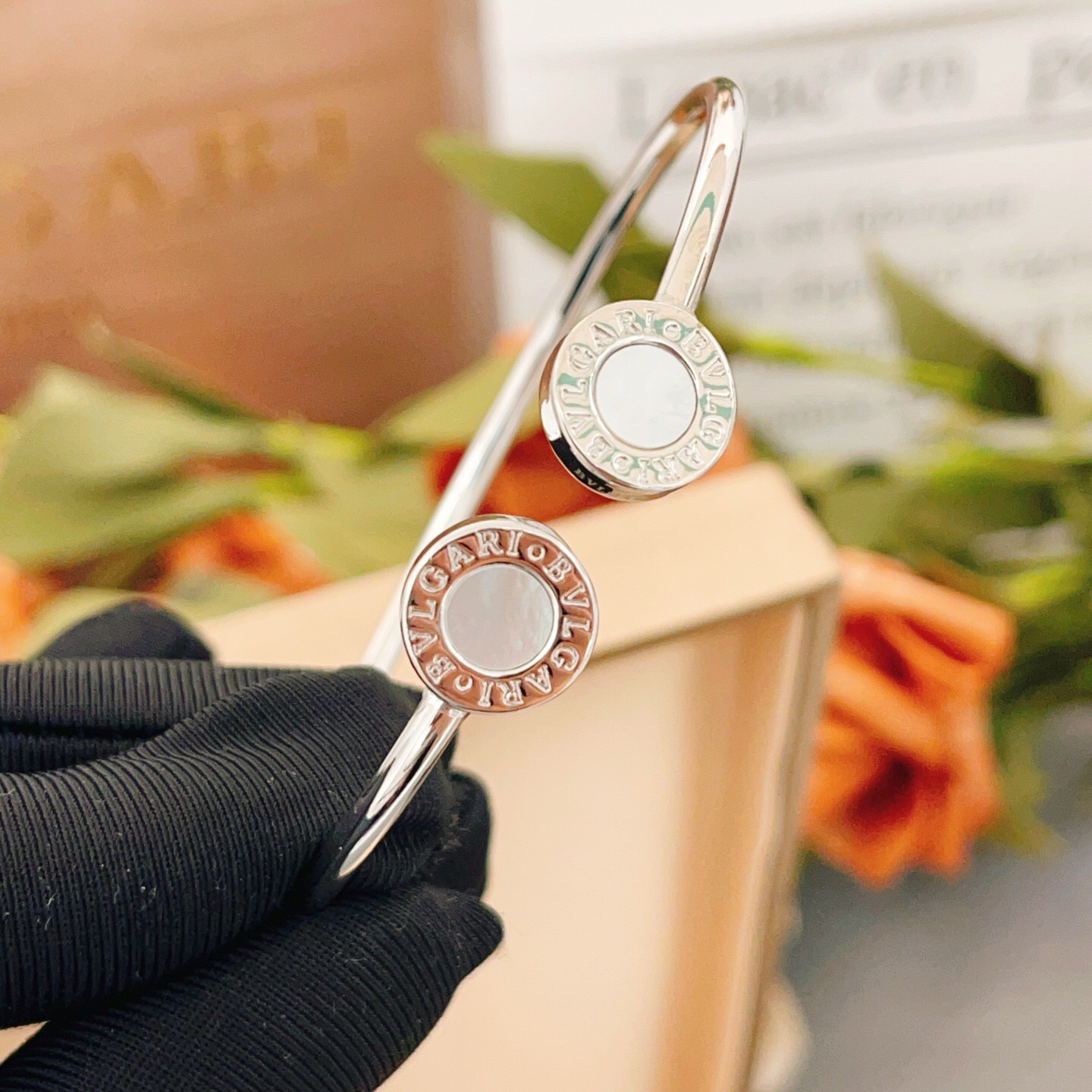 Bvlgari BVLGARI BVLGARI bracelet Silver-toned metal with white mother-of-pearl inlays One size fits all