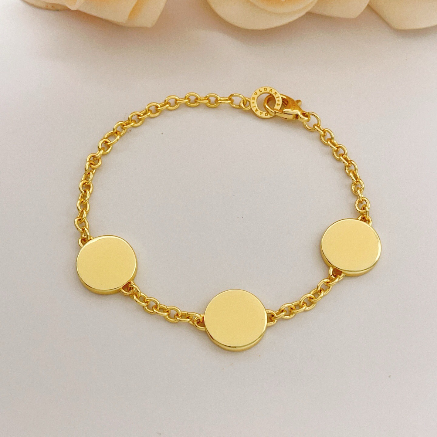 Bvlgari Bvlgari bracelet Yellow gold with black onyx inlays 18cm