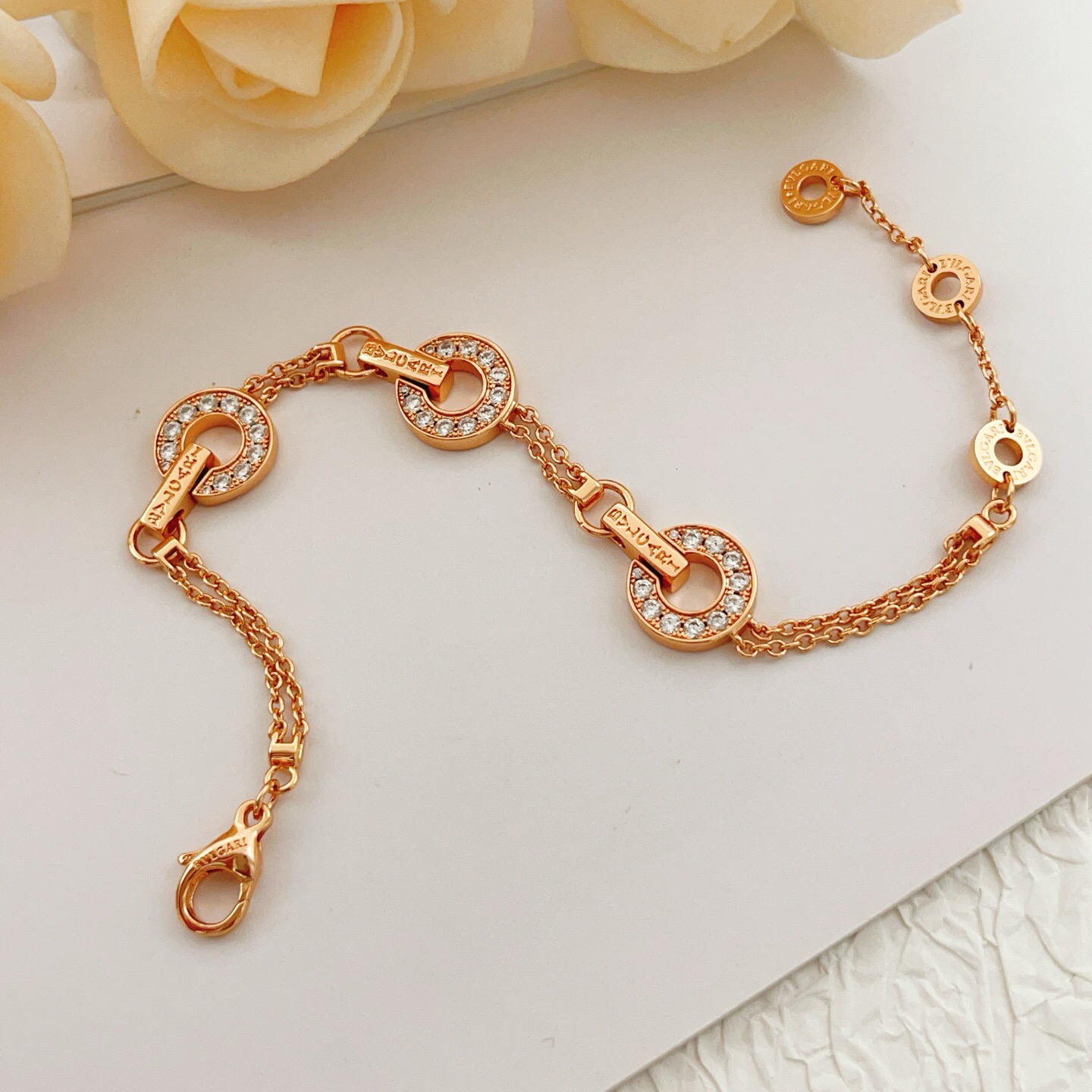 Bvlgari Bvlgari Bvlgari bracelet Rose gold with clear diamond pave 18cm