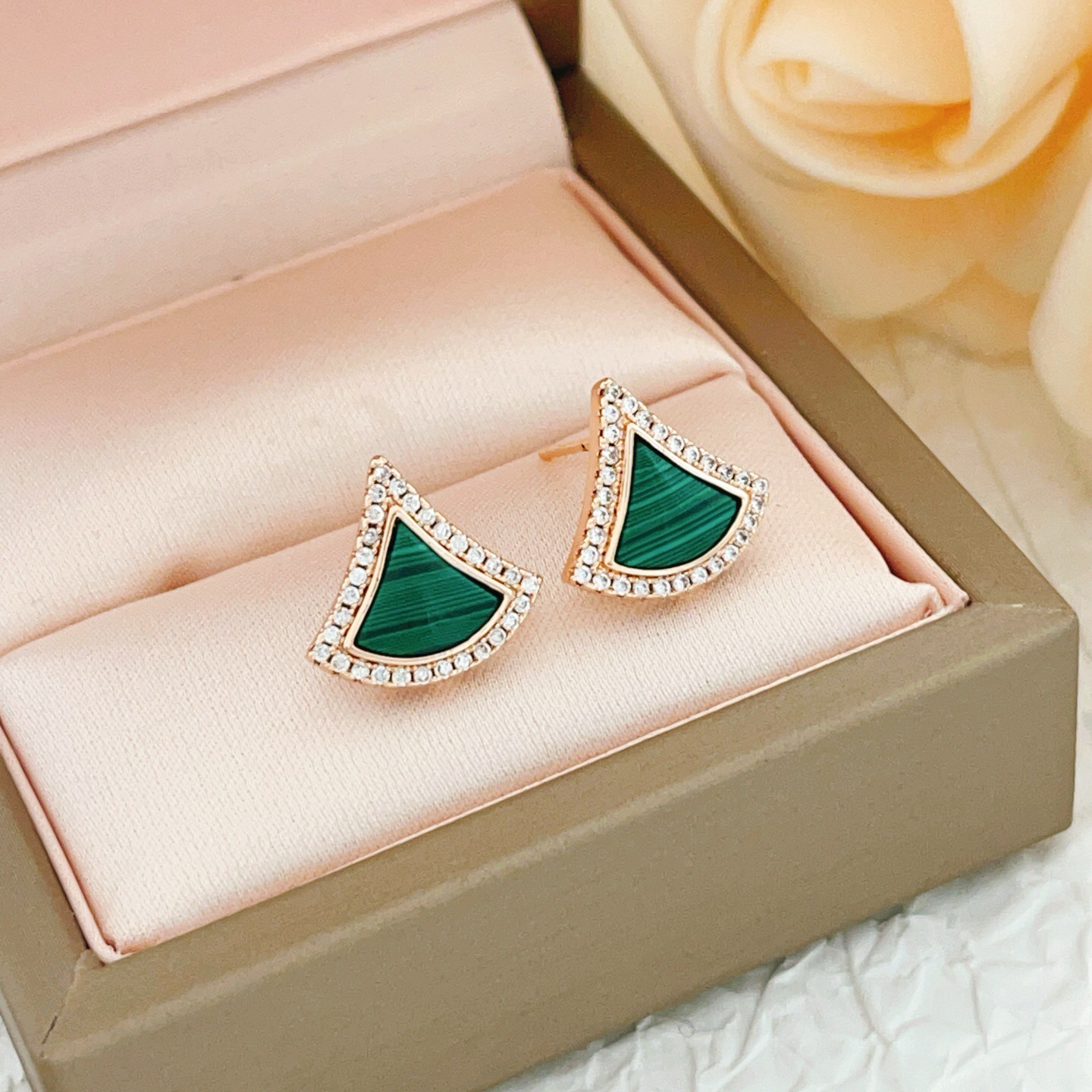 Bvlgari Divas Dream earrings rose gold green malachite clear diamond accents 1 2cm stud diameter