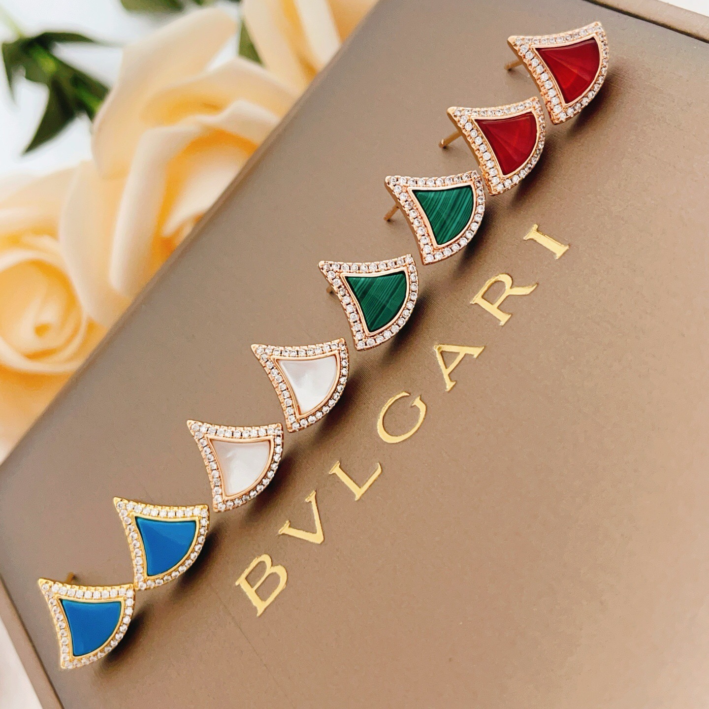 Bvlgari Divas Dream earrings rose gold green malachite clear diamond accents 1 2cm stud diameter