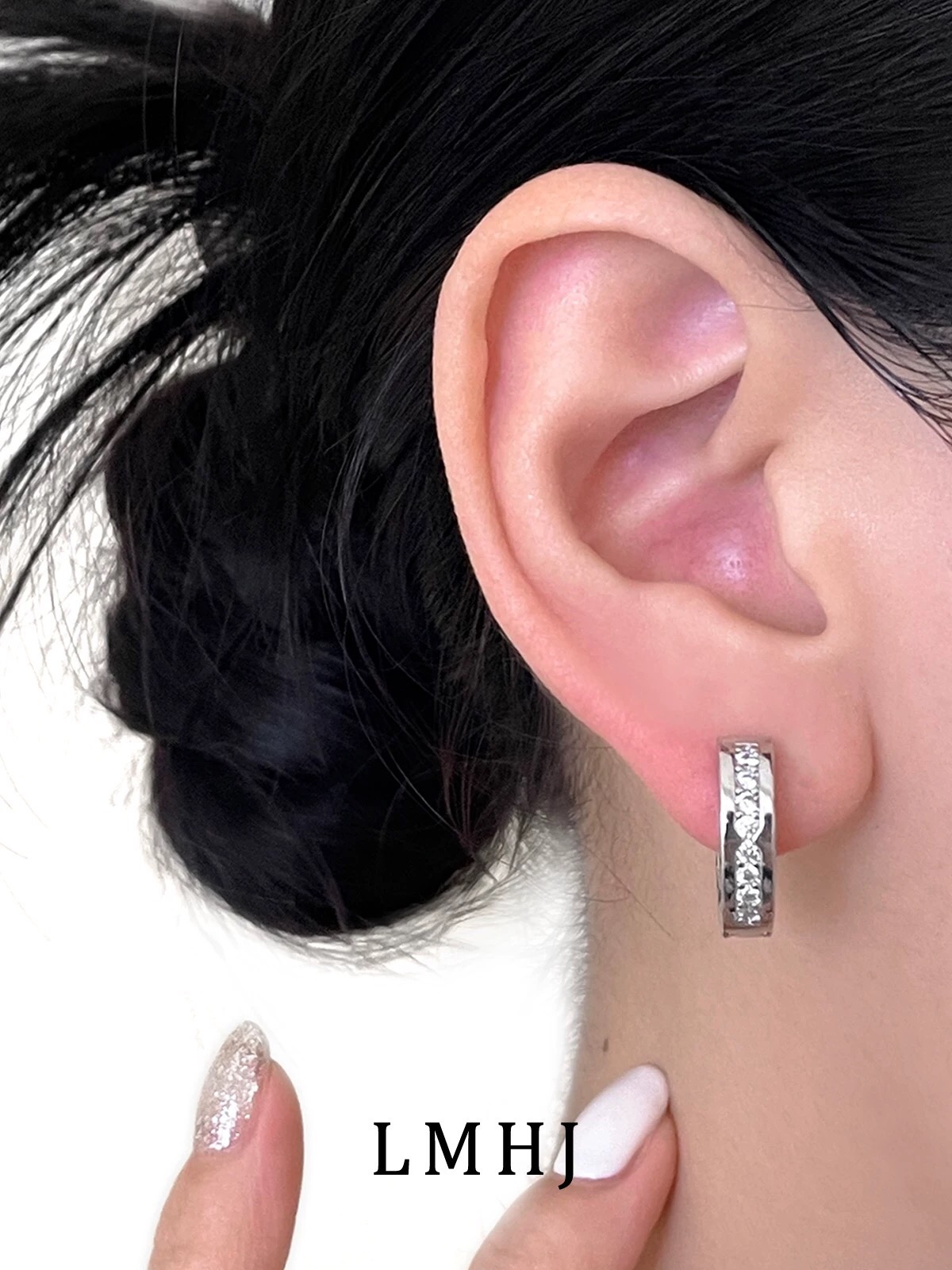 Bvlgari B zero1 earrings silver-toned white gold with clear pave diamonds 10mm outer diameter