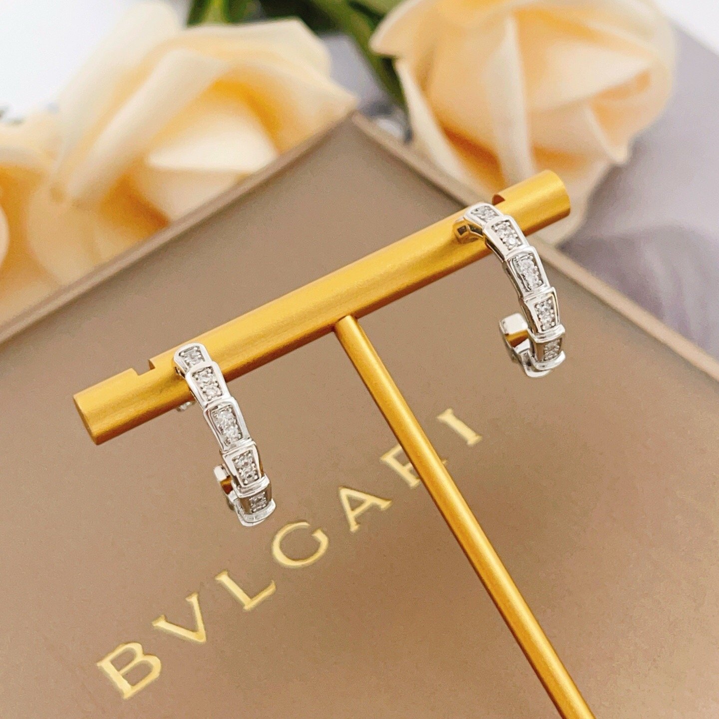 Bvlgari Serpenti Viper earrings silver-toned white gold with clear pave diamonds 15mm outer hoop diameter