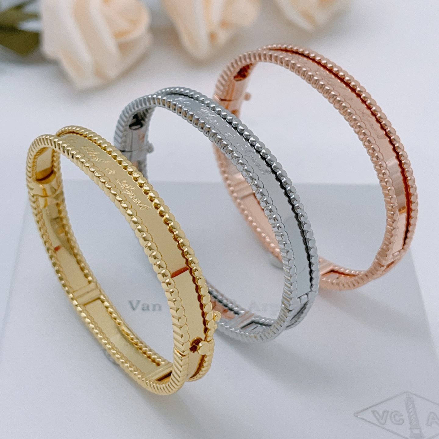 Van Cleef Arpels Perlee bracelet Rose gold 17cm