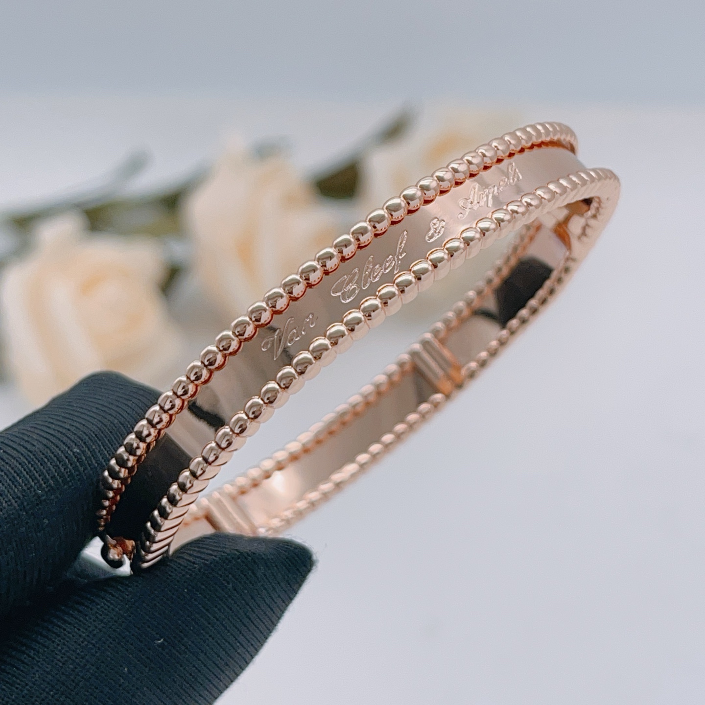 Van Cleef Arpels Perlee bracelet Rose gold 17cm