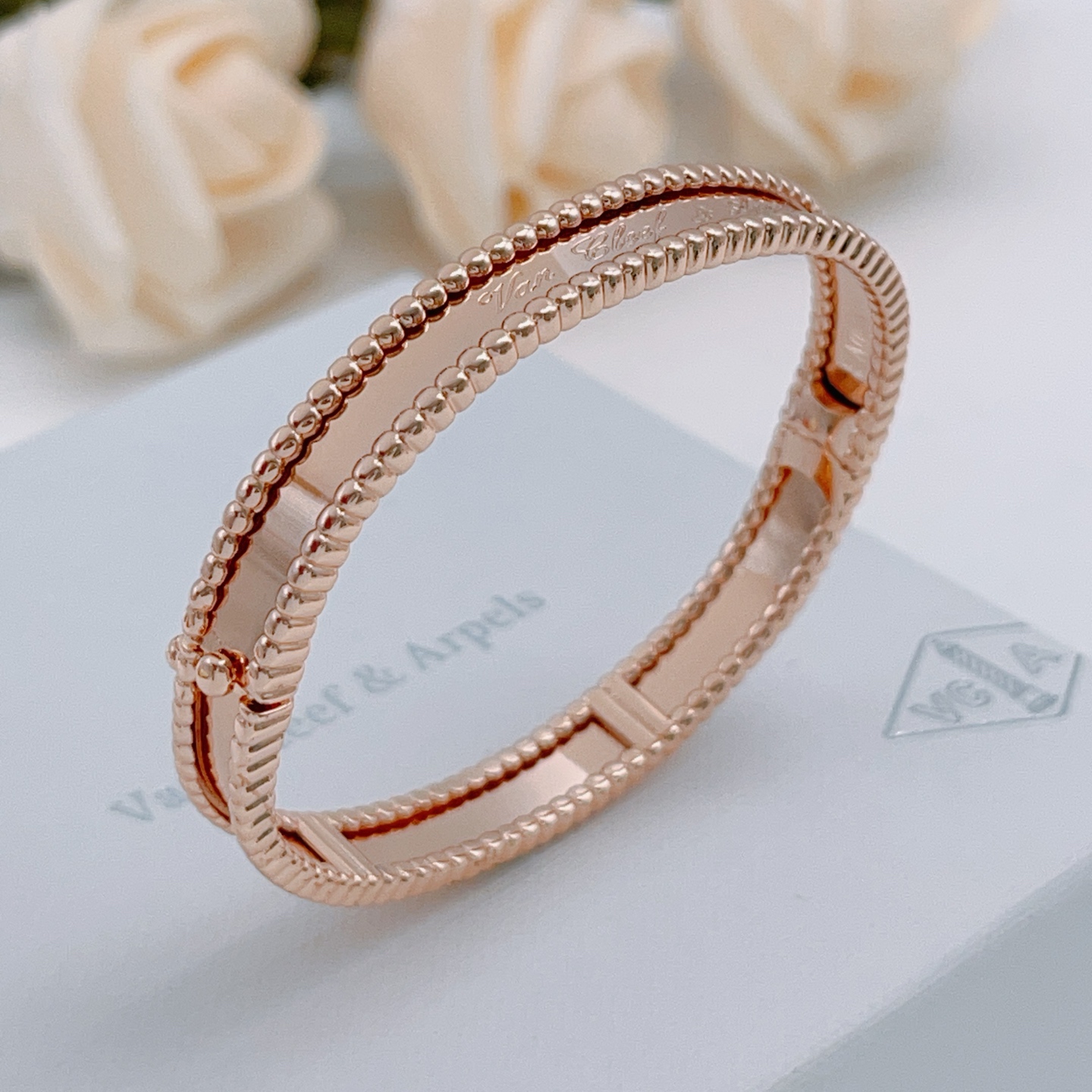 Van Cleef Arpels Perlee bracelet Rose gold 17cm