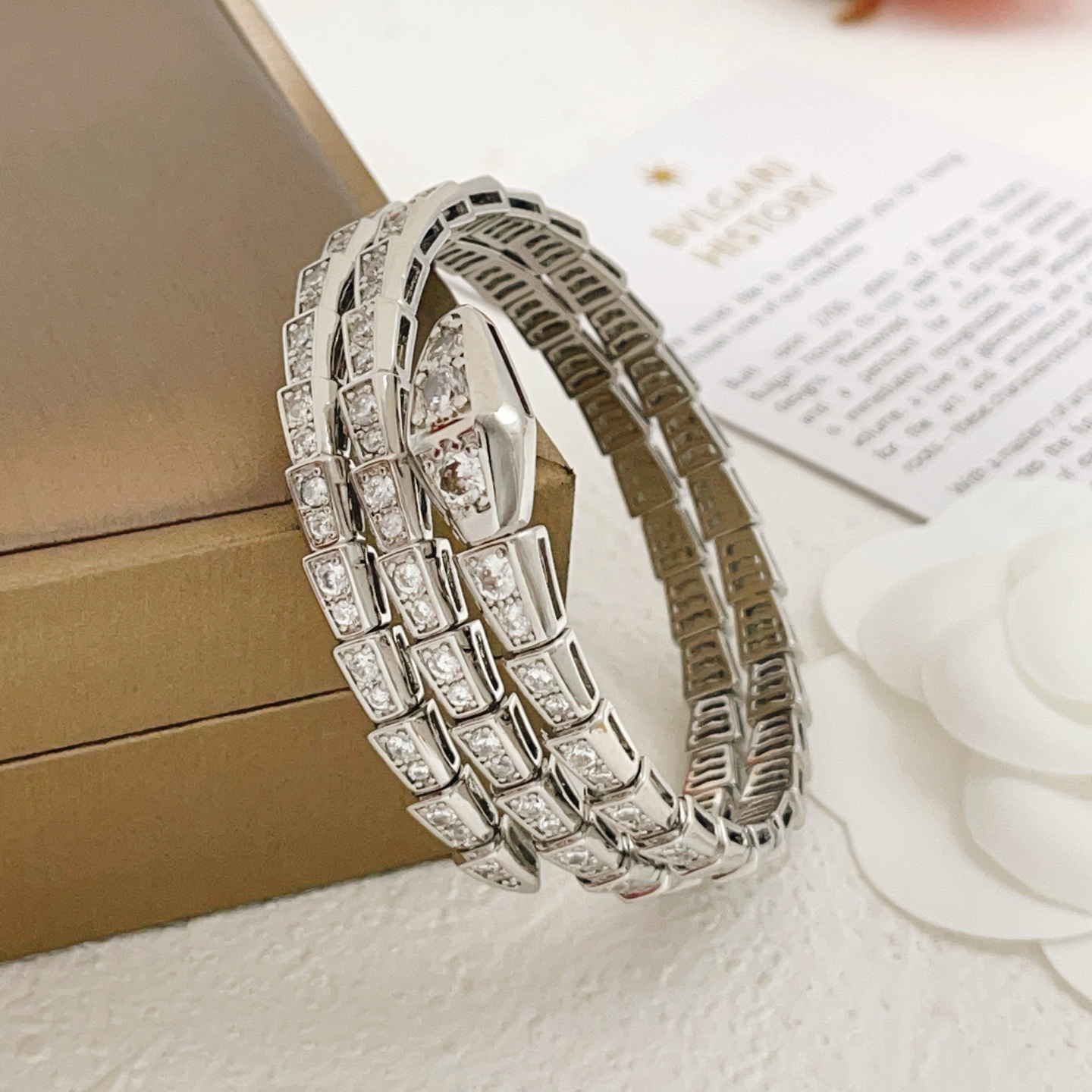 Bvlgari Serpenti Viper bracelet silver-toned metal with clear pave diamonds 17cm