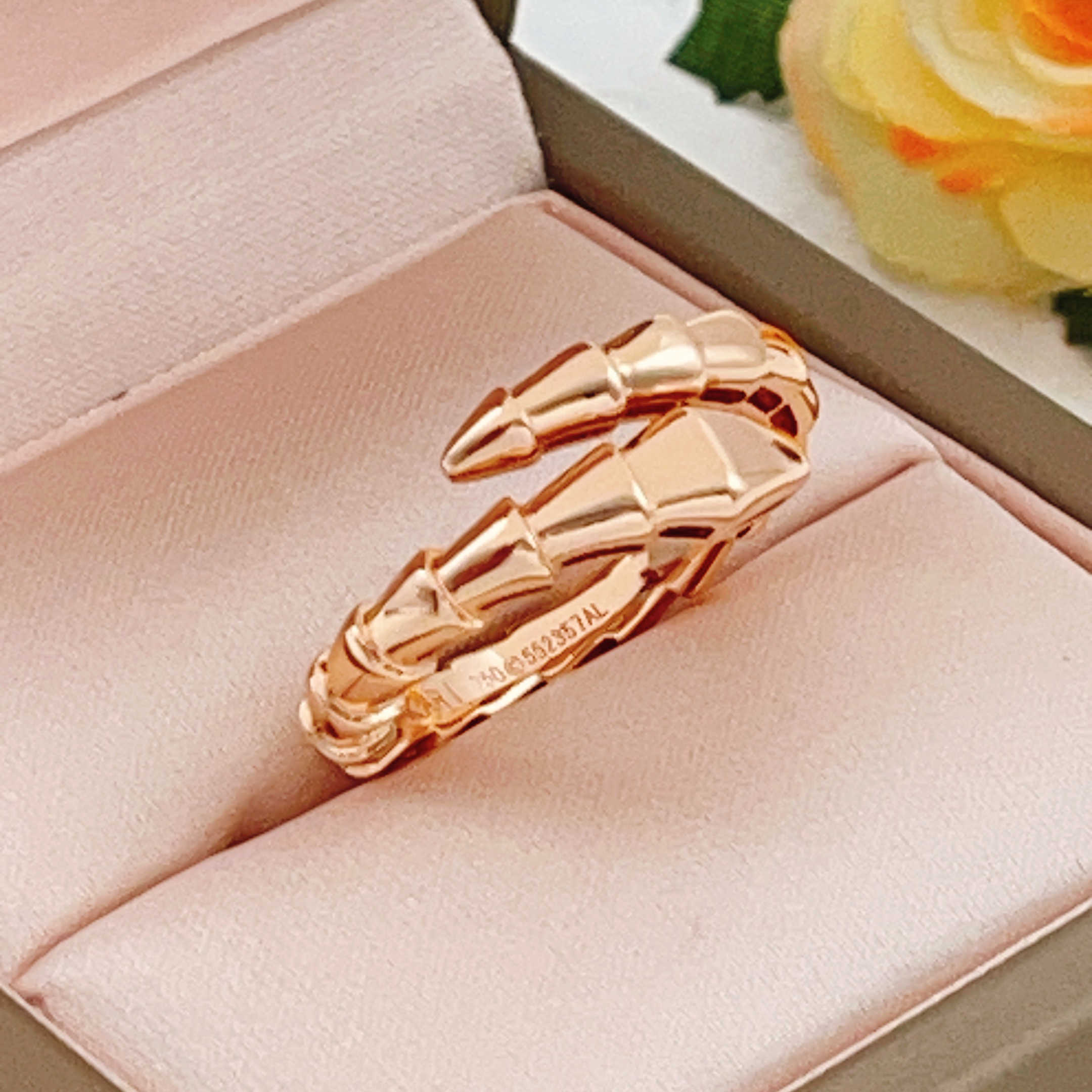Bvlgari Serpenti Viper ring 18k rose gold no gemstones No 7