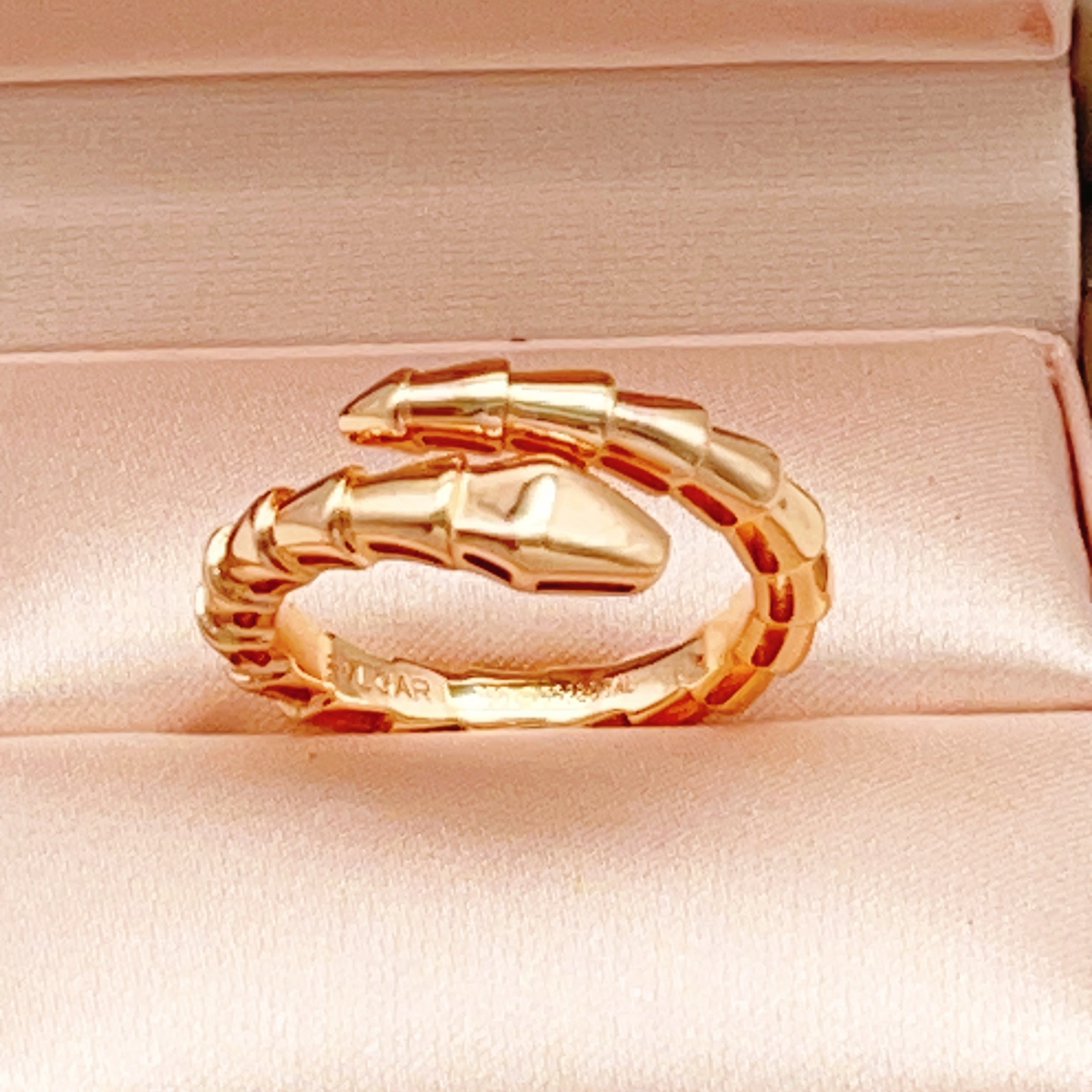Bvlgari Serpenti Viper ring 18k rose gold no gemstones No 7