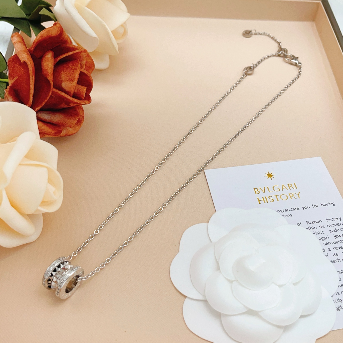Bvlgari B zero1 necklace silver-toned white gold with clear diamond accents 45cm