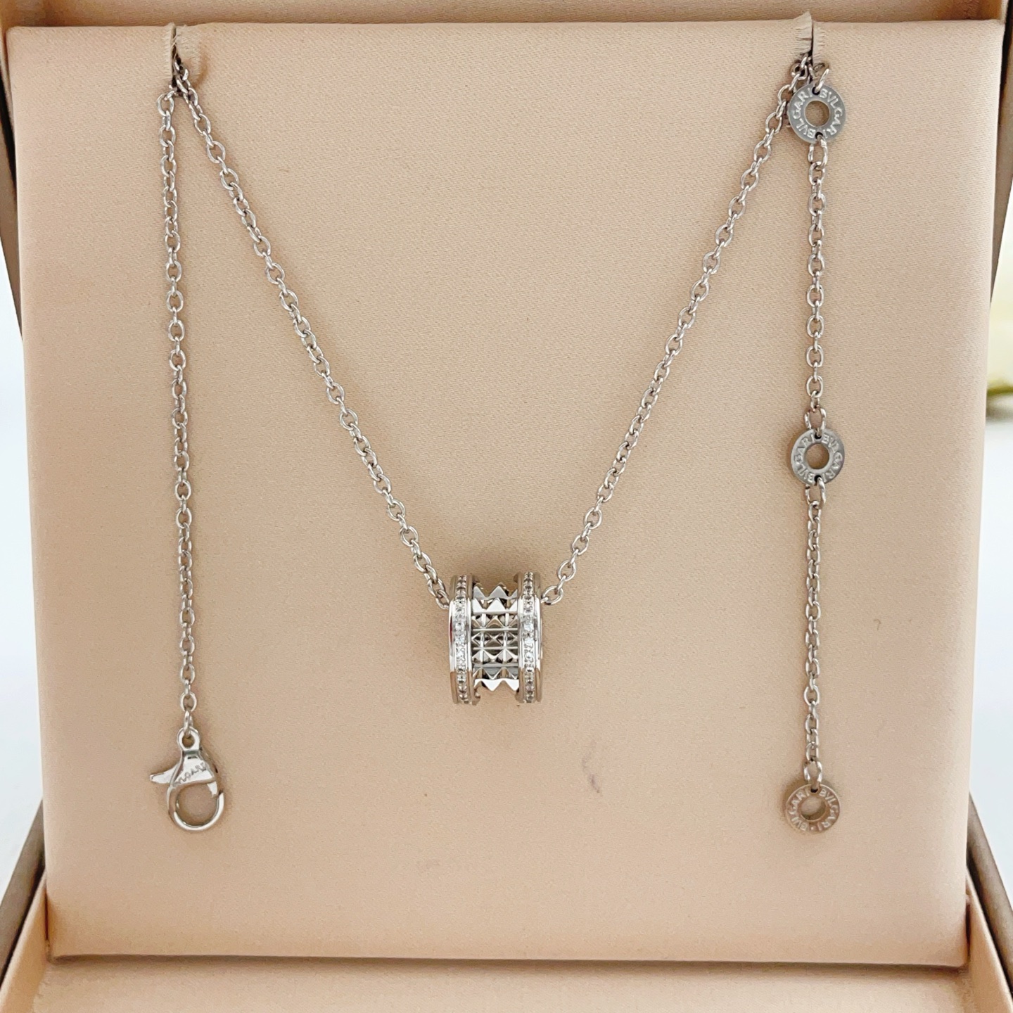 Bvlgari B zero1 necklace silver-toned white gold with clear diamond accents 45cm