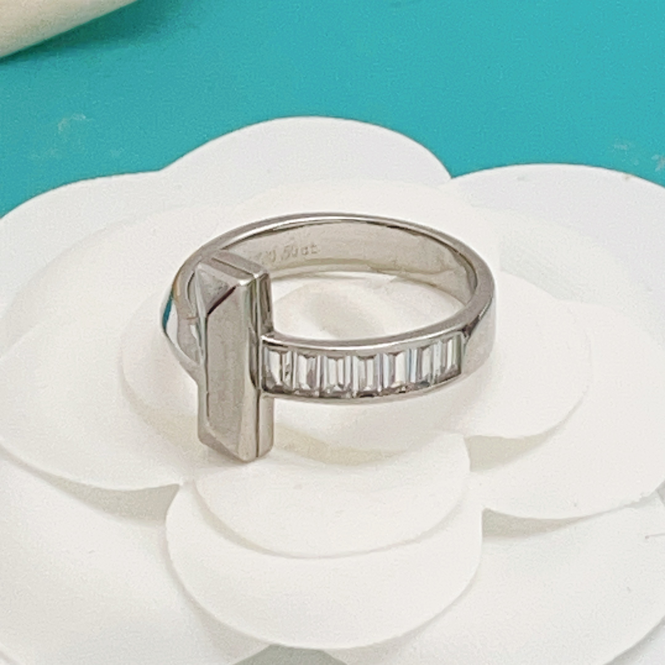 Tiffany Co T T1 ring 18k white gold with baguette-cut white diamonds 7