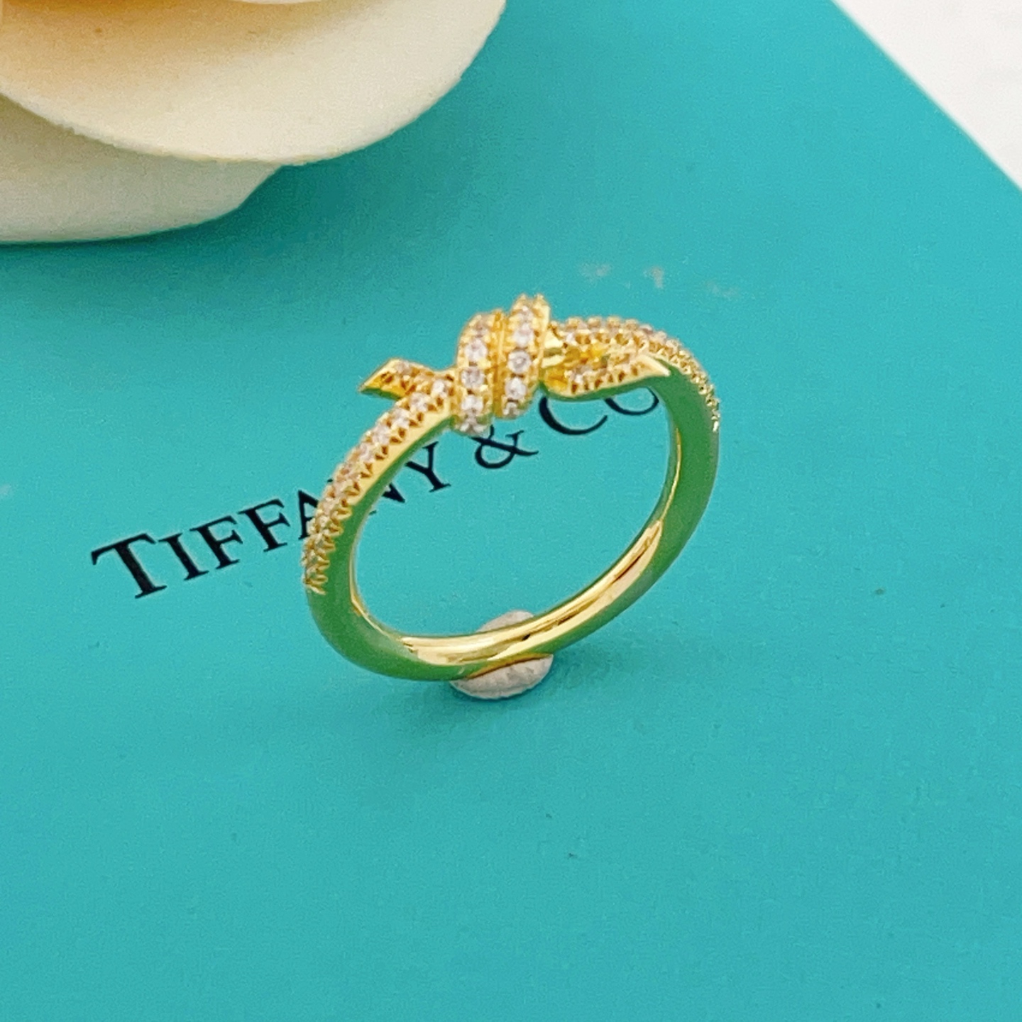 Tiffany Co Knot ring yellow gold with clear pave diamonds 7