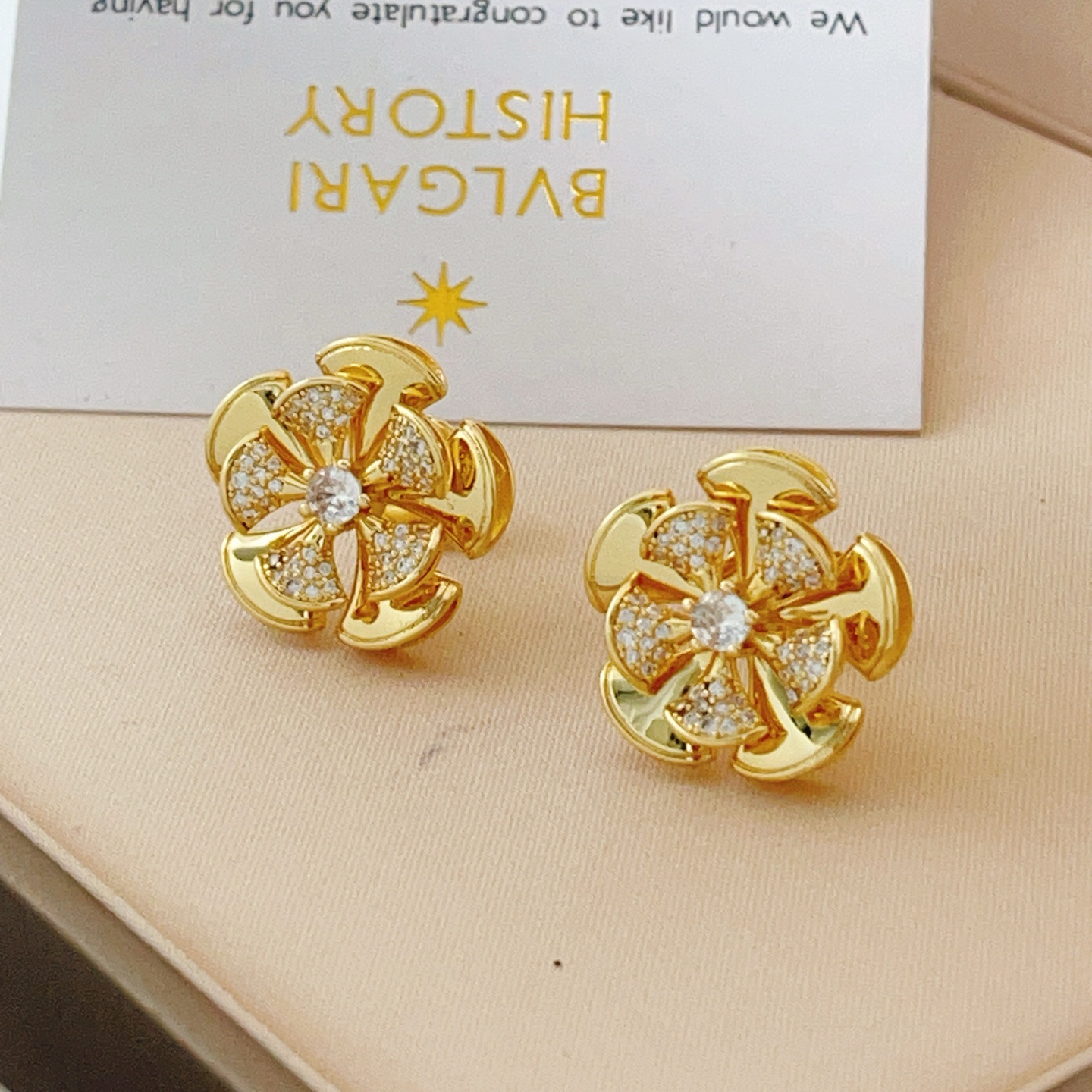 Bvlgari Divas Dream Flower earrings yellow gold with clear diamond simulants 1 5cm diameter