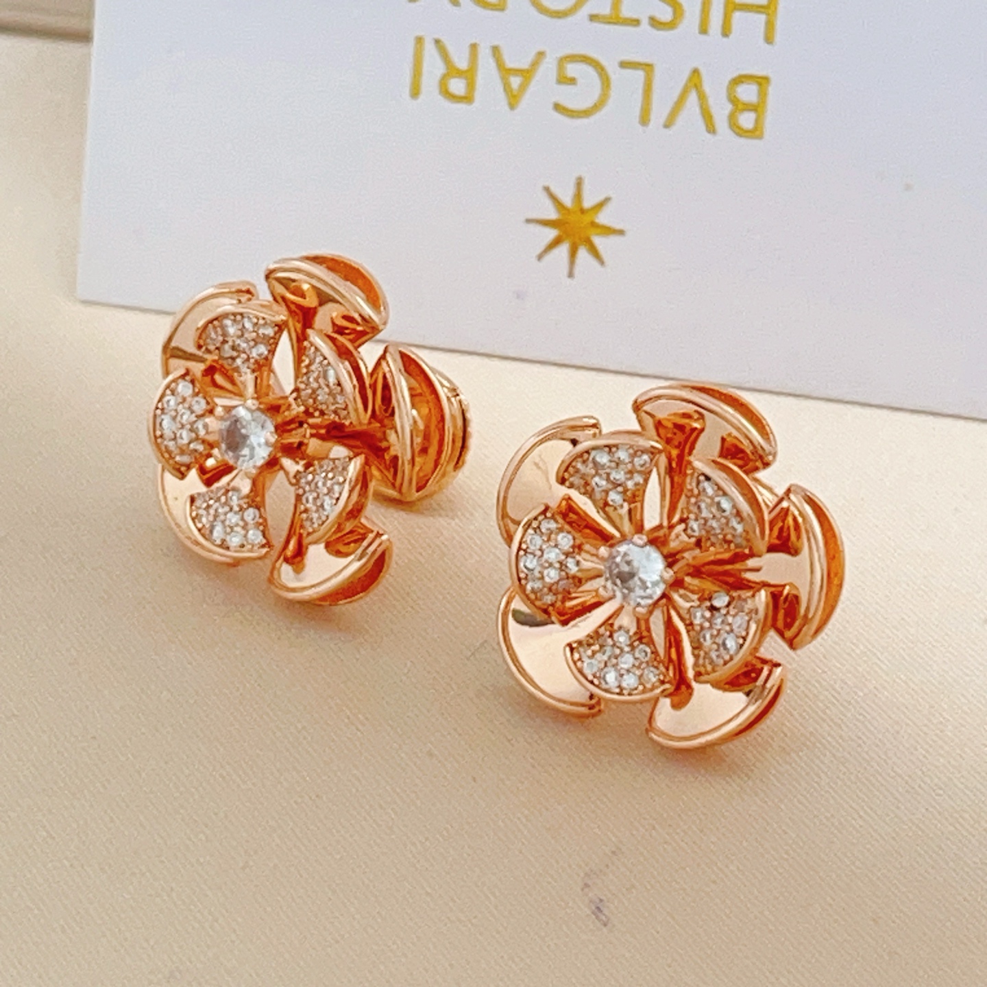 Bvlgari Divas Dream earrings Rose gold with clear diamonds 1 5cm diameter