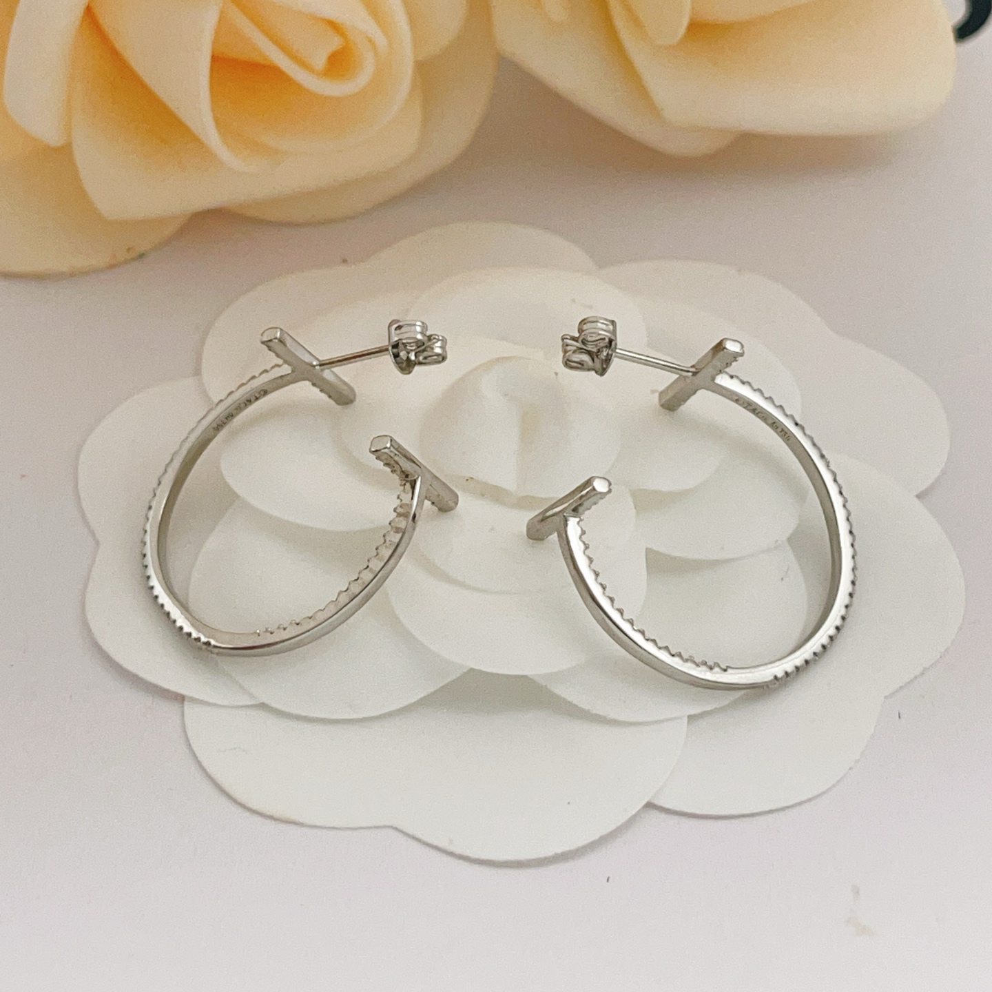 Tiffany Co T Wire Hoop earrings 18k white gold with pave diamonds 25mm hoop diameter