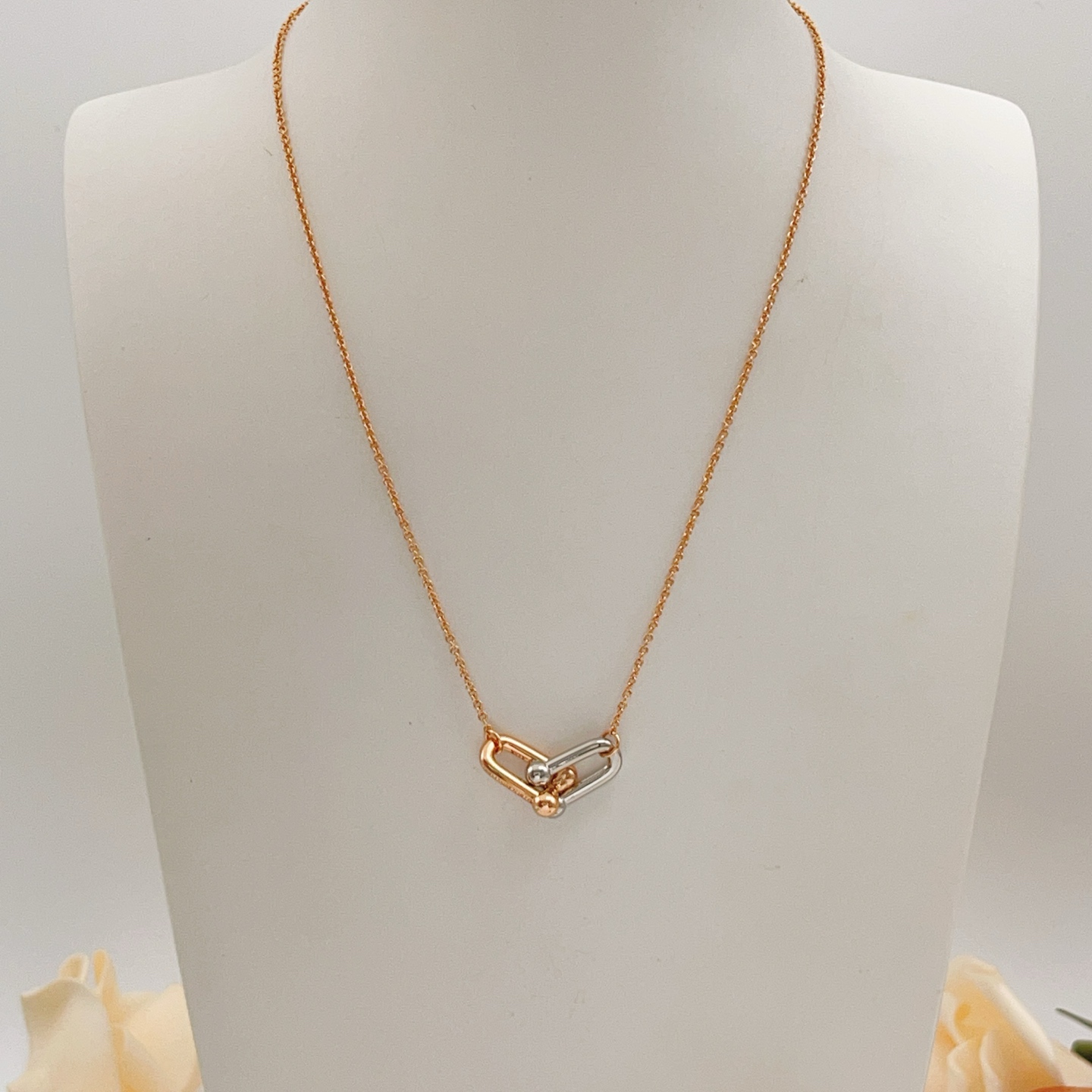 Tiffany Co HardWear necklace Two-tone rose gold and sterling silver no gemstones 16-18 inch adjustable