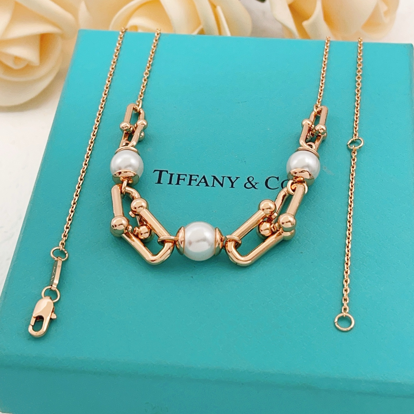 Tiffany HardWear Pearl Link necklace Rose gold white pearl 45cm