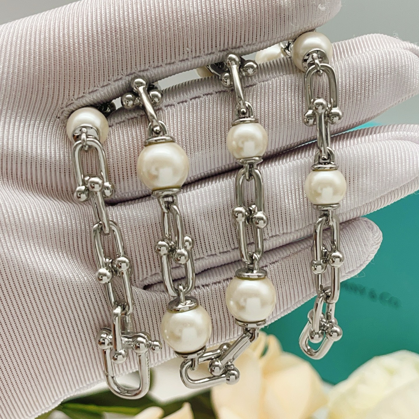 Tiffany Co HardWear Pearl Link necklace silver-toned metal white pearl 18 inches