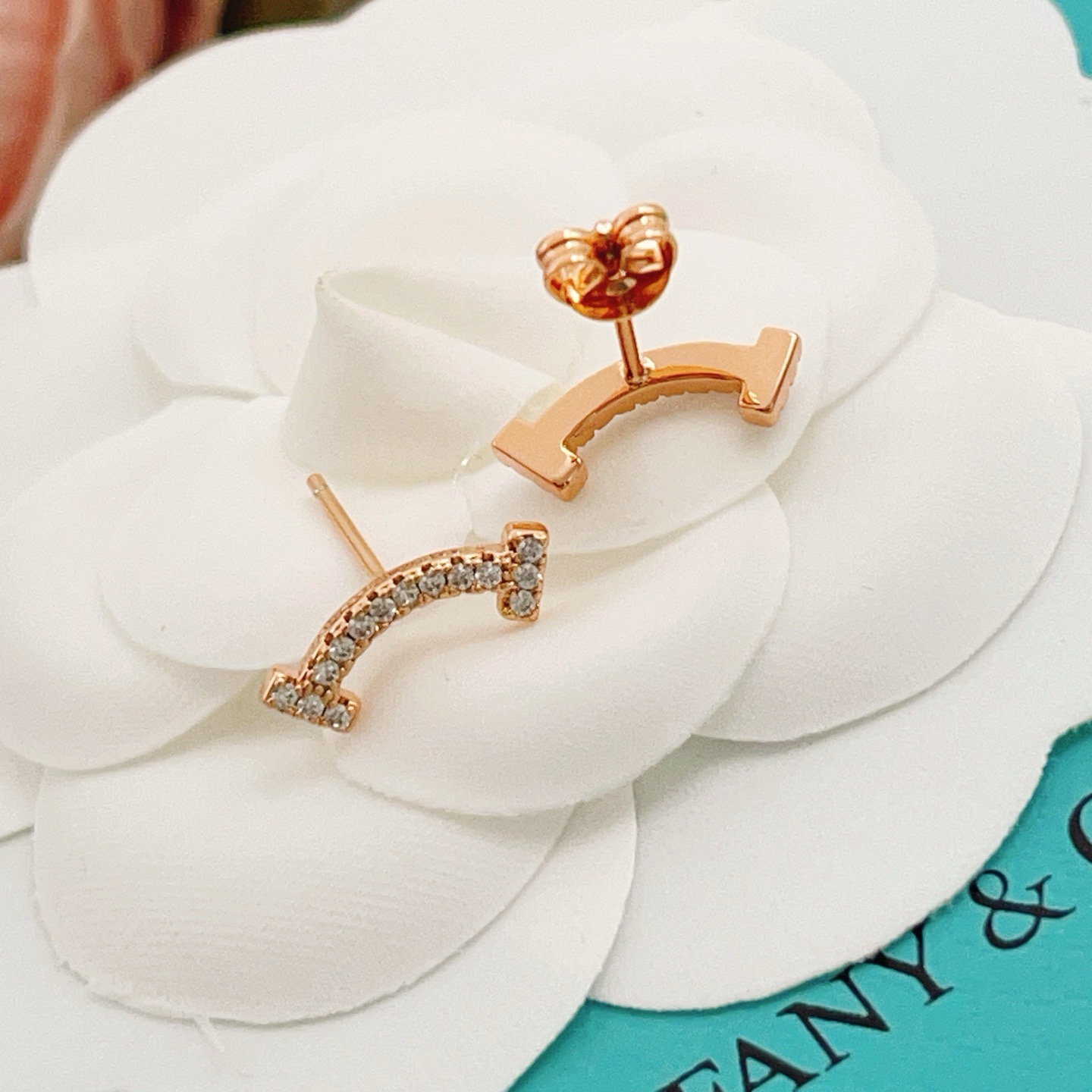 Tiffany Co T Smile earrings 18k rose gold with clear diamonds 10mm width