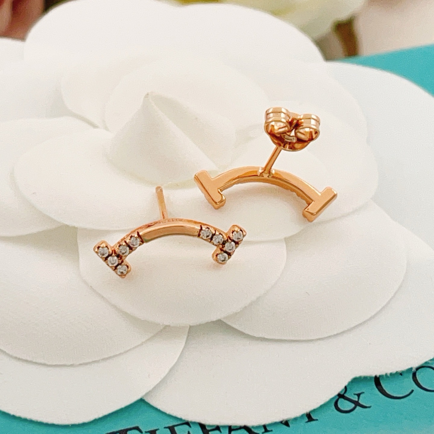 Tiffany Co T Smile earrings rose gold clear diamond 10mm width