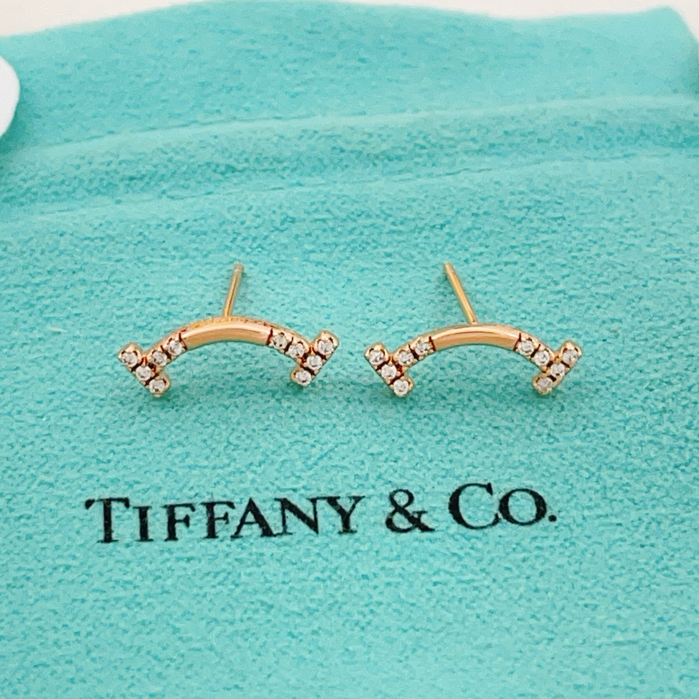 Tiffany Co T Smile earrings rose gold clear diamond 10mm width