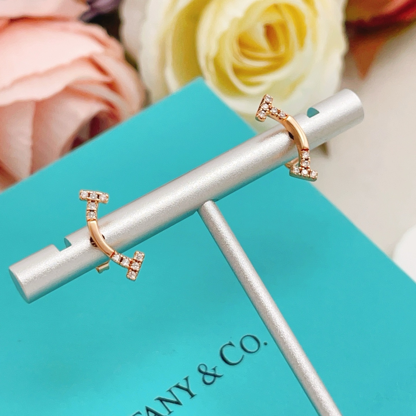 Tiffany Co T Smile earrings rose gold clear diamond 10mm width