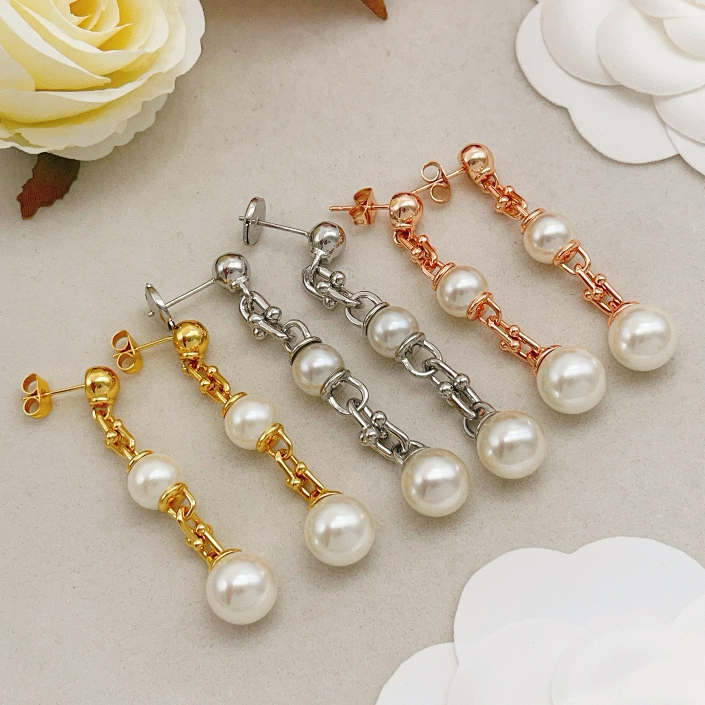 Tiffany Co HardWear Pearl Link Drop earrings silver-toned metal with white freshwater pearls 4 5cm drop length