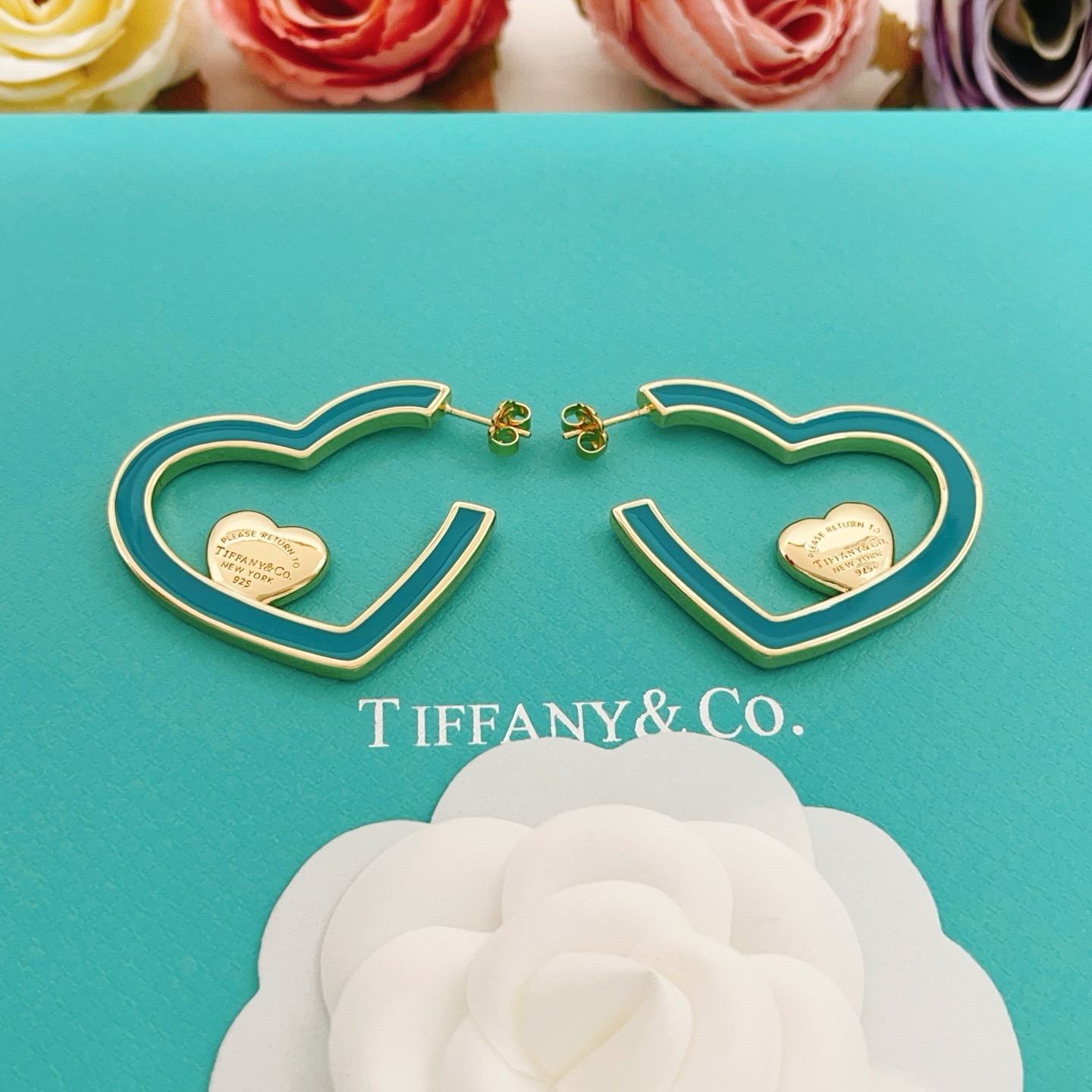 Tiffany Co Return to Tiffany Heart Hoop earrings gold-tone metal with turquoise blue enamel 4 5cm hoop diameter