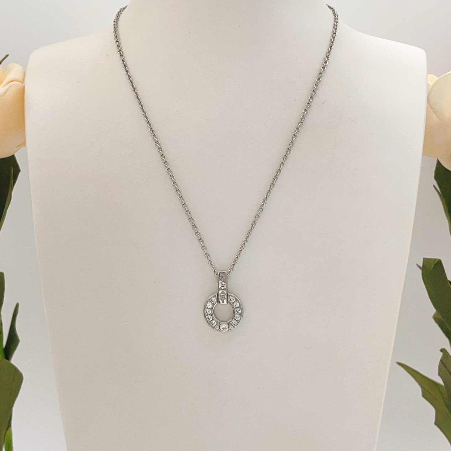 Bvlgari BVLGARIBvlgari necklace silver-toned metal with clear pave diamonds rose gold-toned metal with clear pave diamonds 40-45cm adjustable
