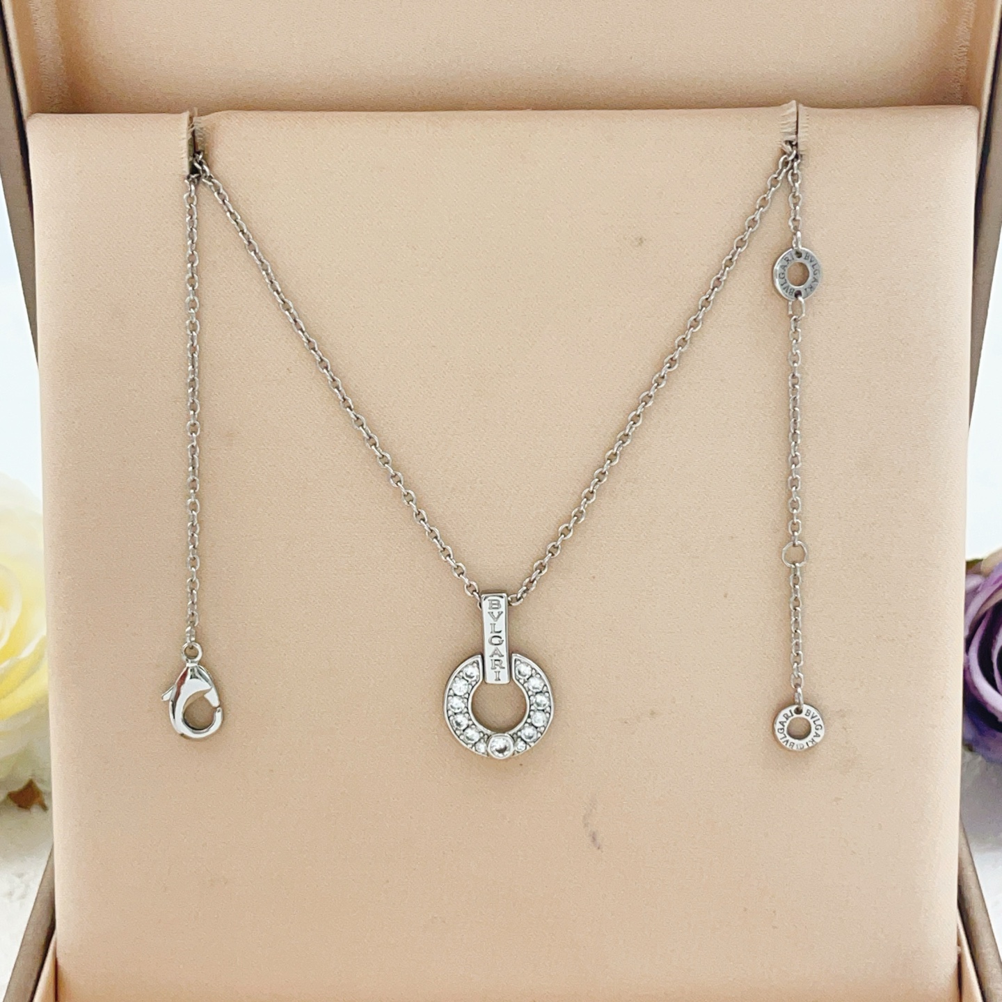 Bvlgari BVLGARIBvlgari necklace silver-toned metal with clear pave diamonds rose gold-toned metal with clear pave diamonds 40-45cm adjustable
