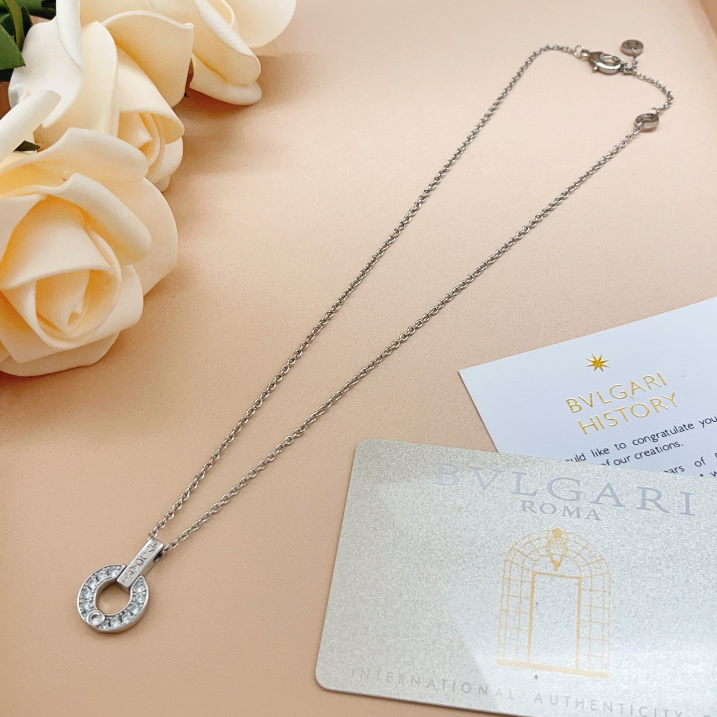 Bvlgari BVLGARIBvlgari necklace silver-toned metal with clear pave diamonds rose gold-toned metal with clear pave diamonds 40-45cm adjustable
