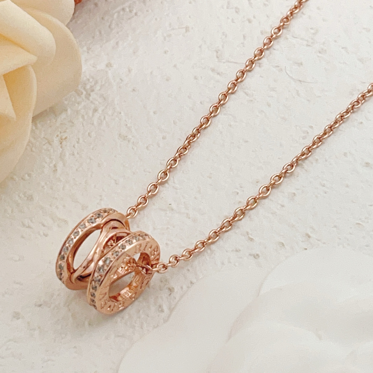 Bvlgari B zero1 necklace Rose gold with clear diamond accents 40-45cm adjustable