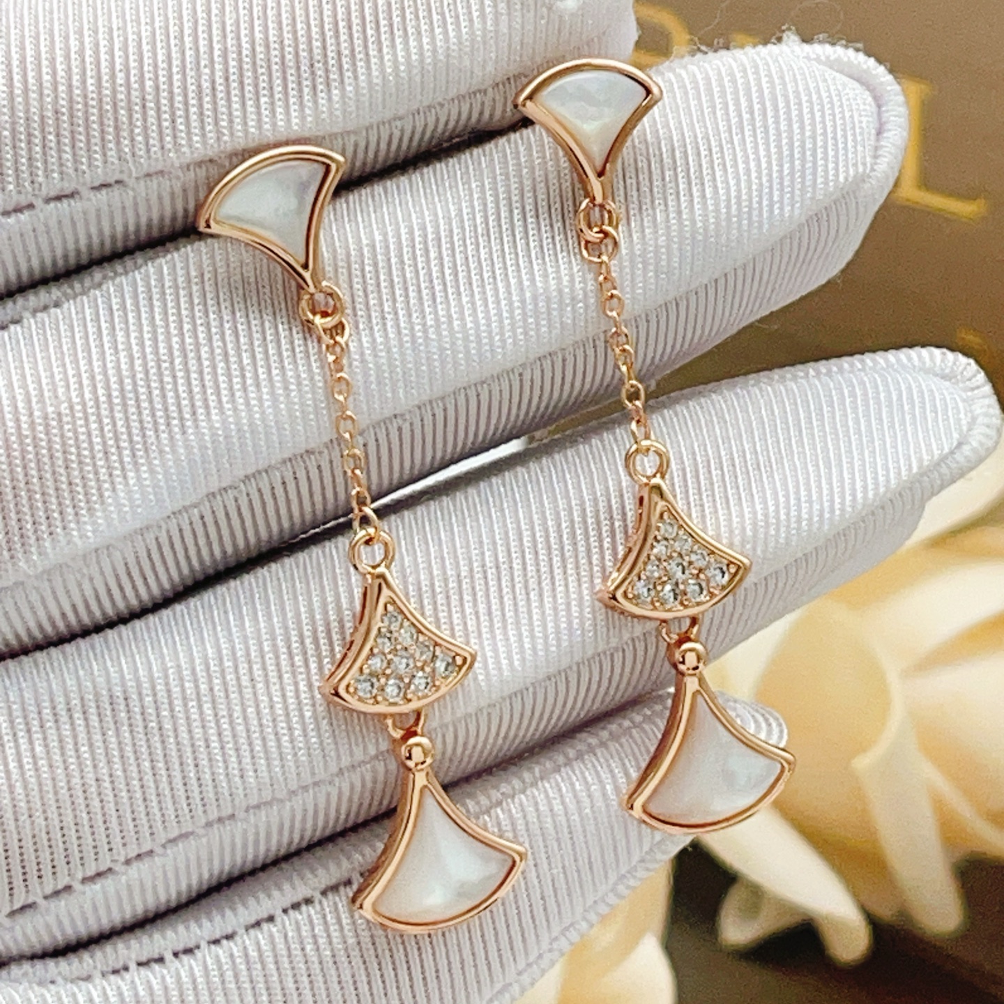 Bvlgari Divas Dream earrings Rose gold metal with white mother-of-pearl and clear pave diamonds 3 8cm drop length