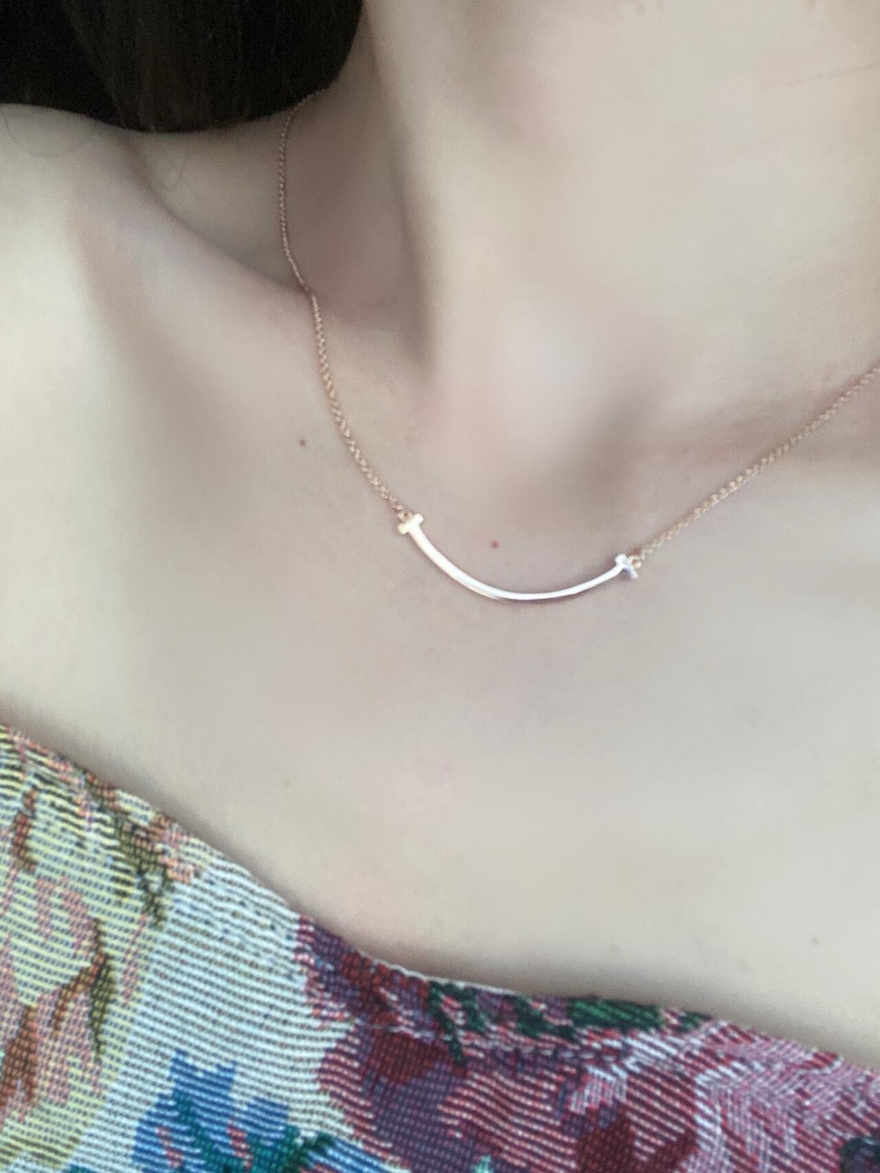 Tiffany Co T Smile necklace 18k rose gold 18k white gold 18k yellow gold no gemstones 16-18 inches adjustable