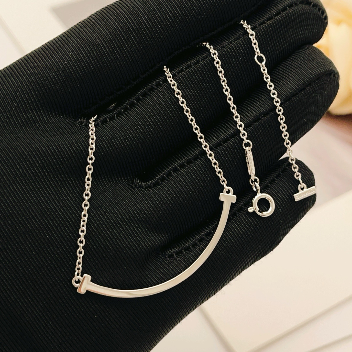 Tiffany Co T Smile necklace 18k rose gold 18k white gold 18k yellow gold no gemstones 16-18 inches adjustable