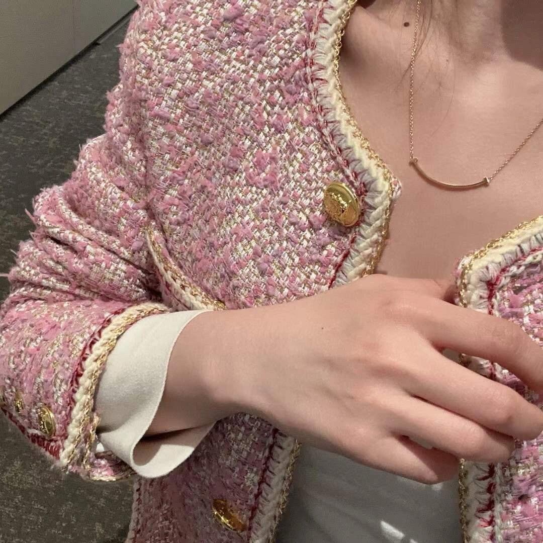 Tiffany Co T Smile necklace Available in 18k yellow gold 18k rose gold and sterling silver no gemstones 45cm