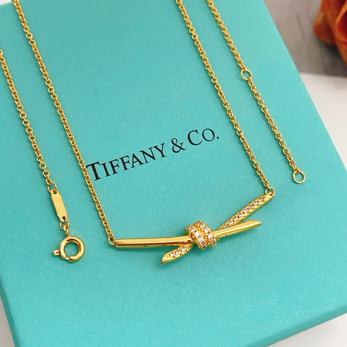 Tiffany Knot necklace Yellow gold with clear diamond accents 45cm