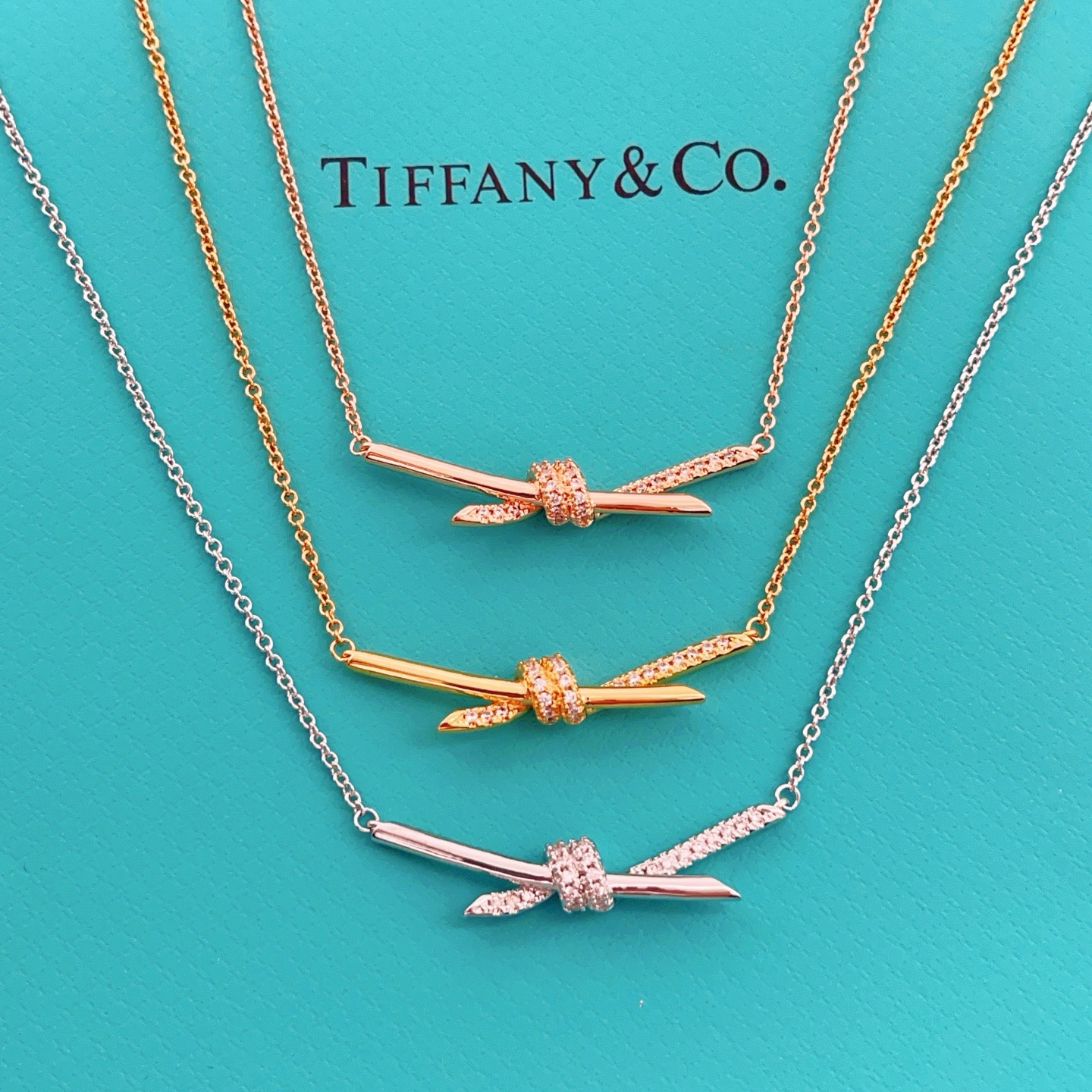 Tiffany Knot necklace Yellow gold with clear diamond accents 45cm