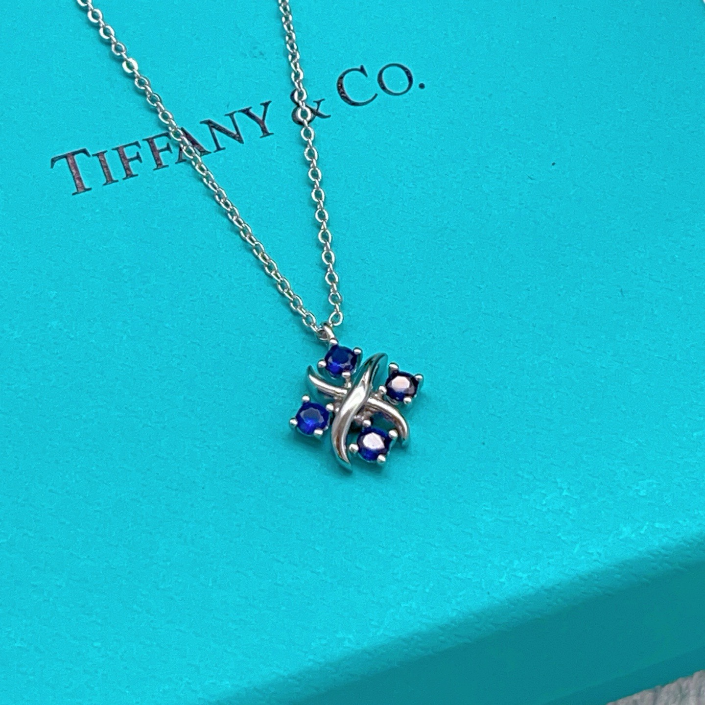 Tiffany Co Schlumberger Lynn necklace sterling silver blue sapphire 16 inches