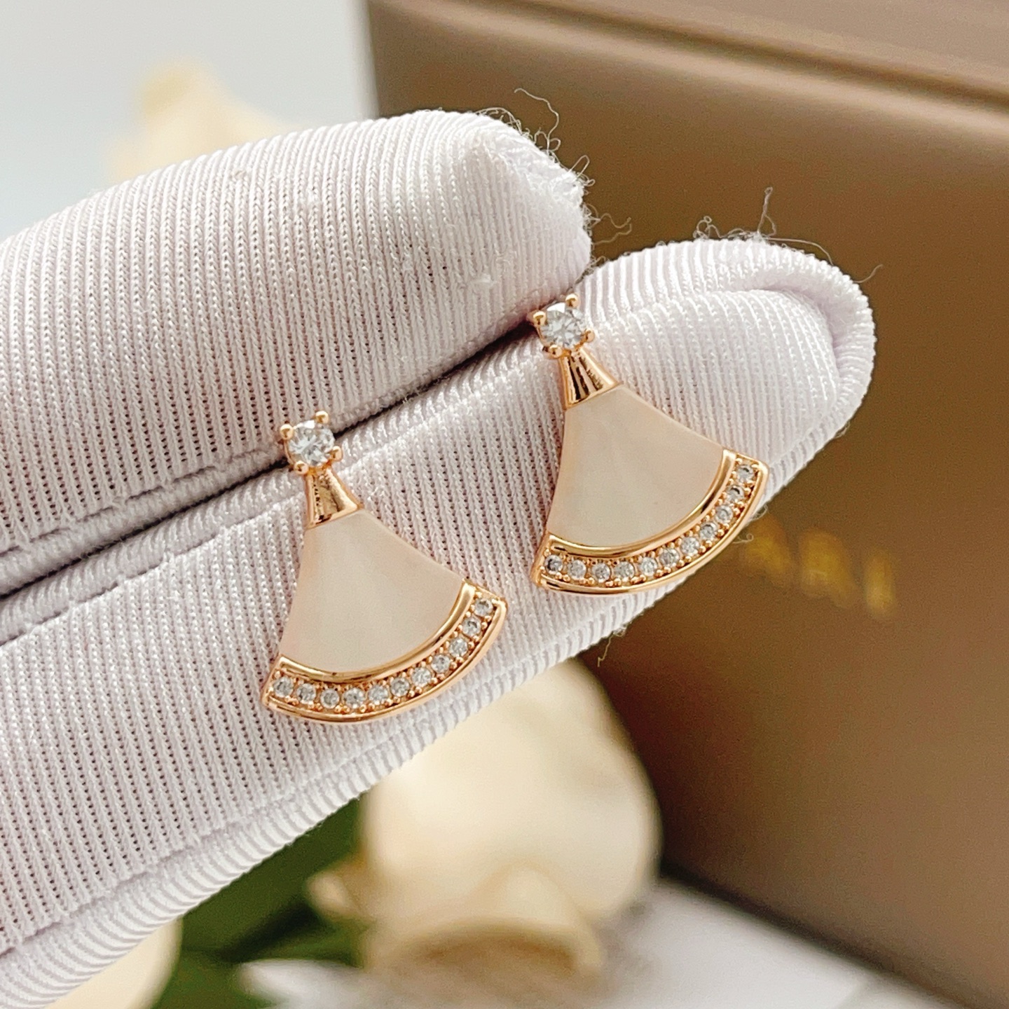 Bvlgari Divas Dream earrings Rose gold metal with white mother-of-pearl and clear diamond accents 1 6cm drop length