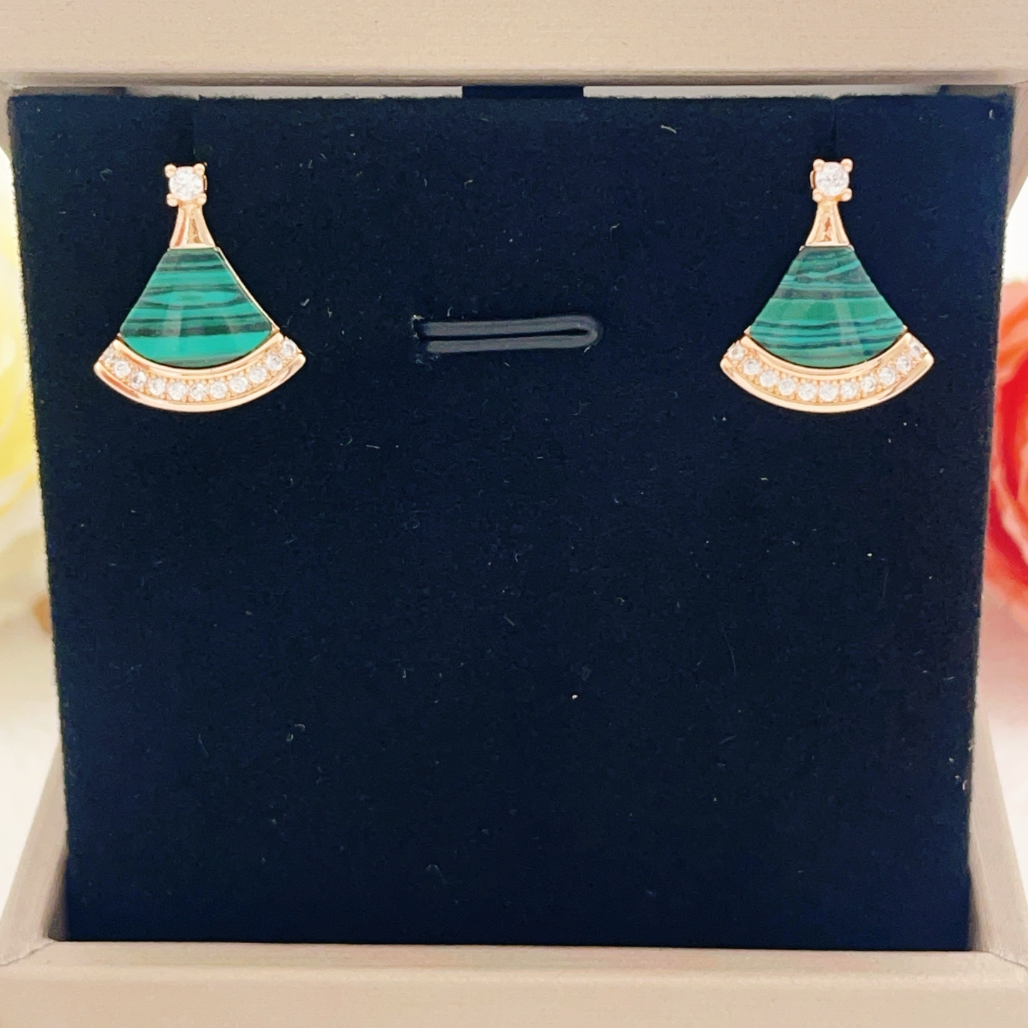 Bvlgari Divas Dream earrings Rose gold with green malachite and clear diamond accents 1 6cm drop length