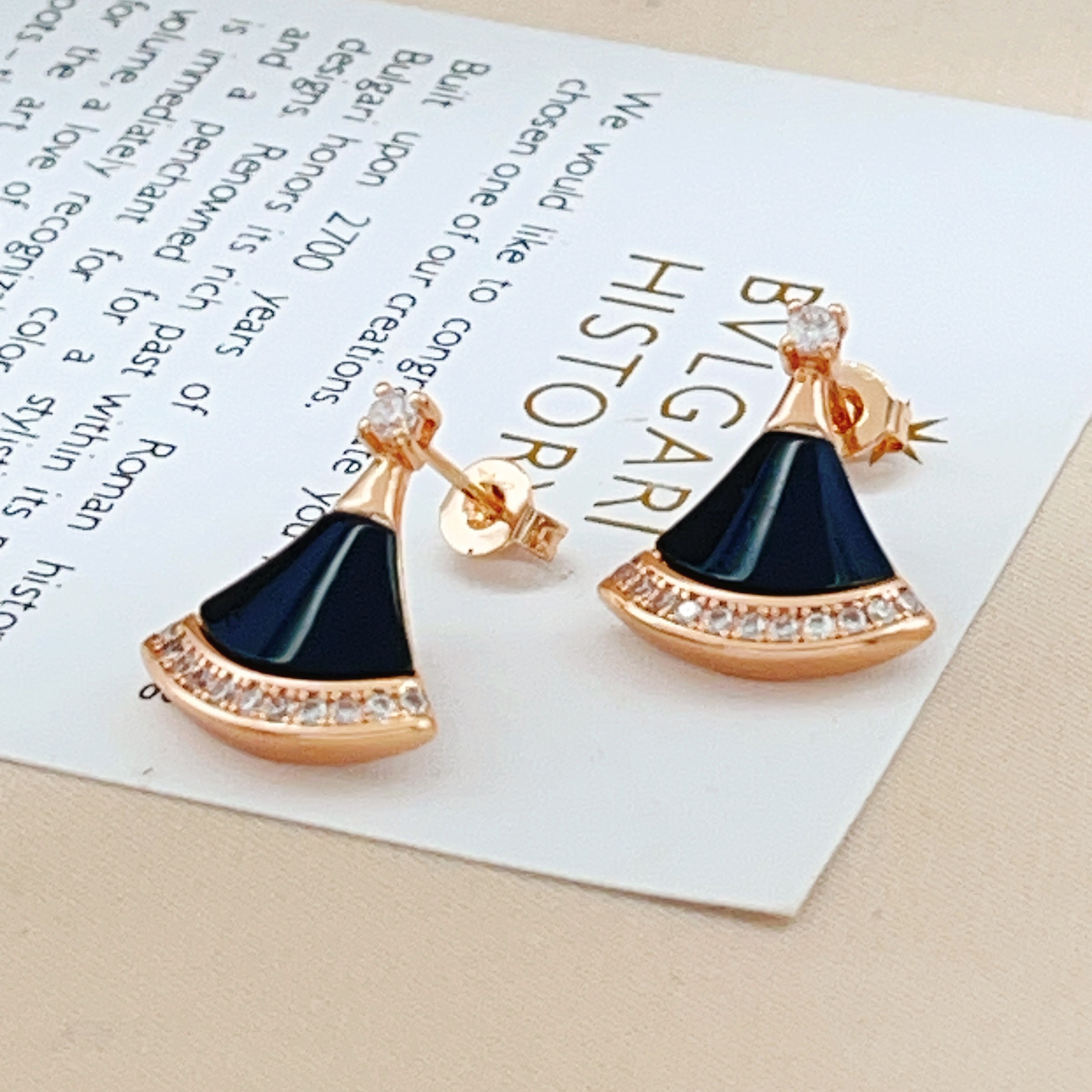 Bvlgari Divas Dream earrings Rose gold black onyx clear diamond 1 5cm length