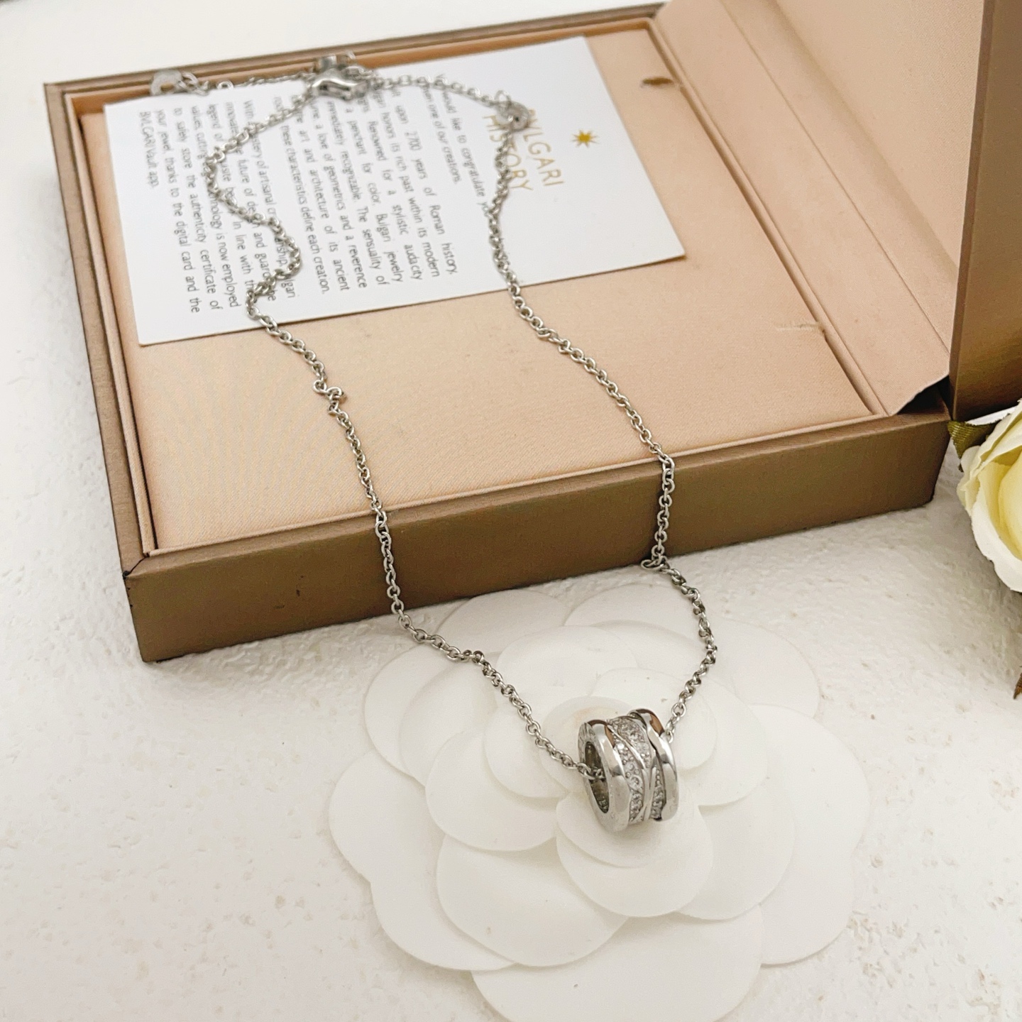 Bvlgari B zero1 necklace silver-toned metal with clear pave diamonds 40-45cm adjustable