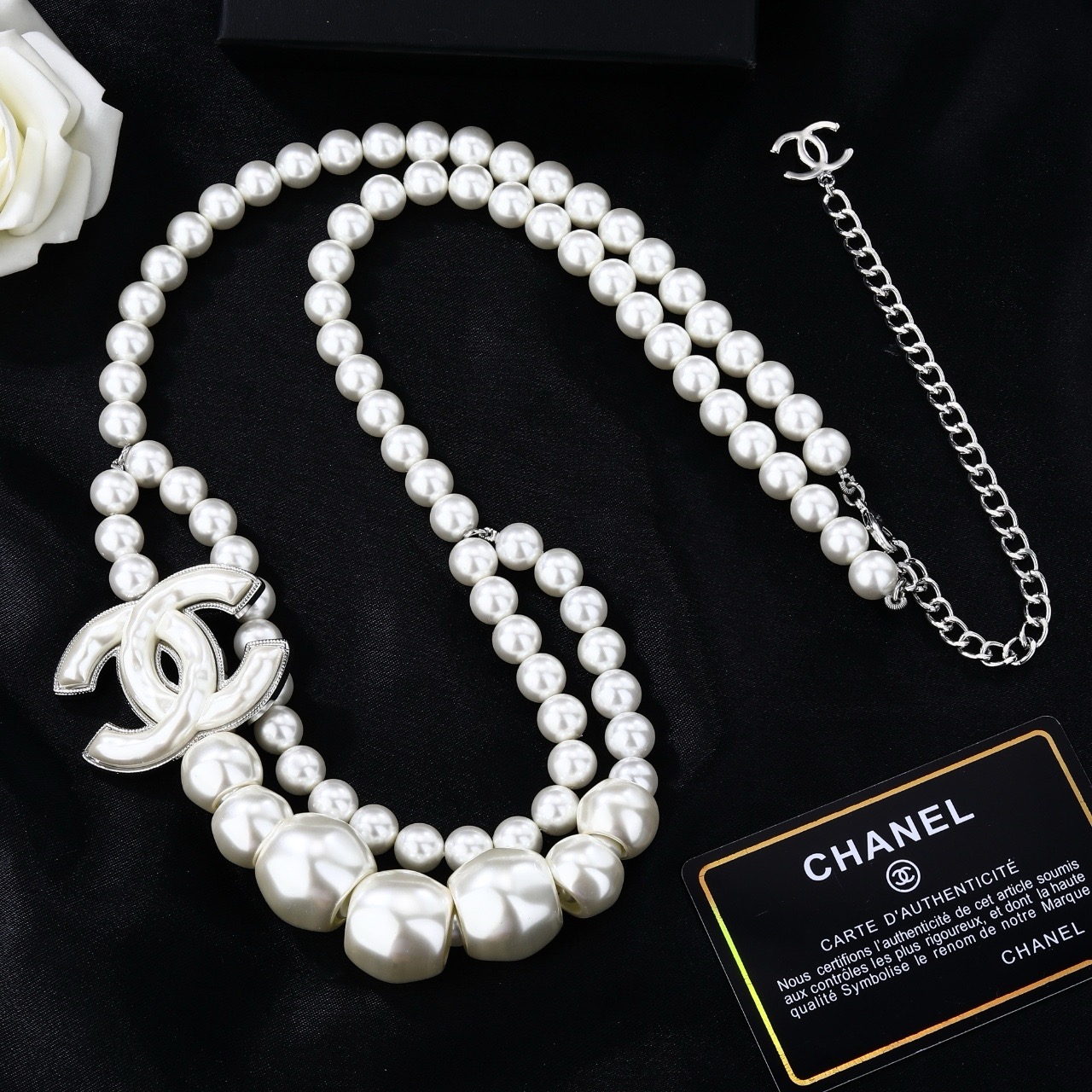 Chanel Goose CC Pearl Waist Chain necklace silver-tone metal white faux pearl 80cm adjustable