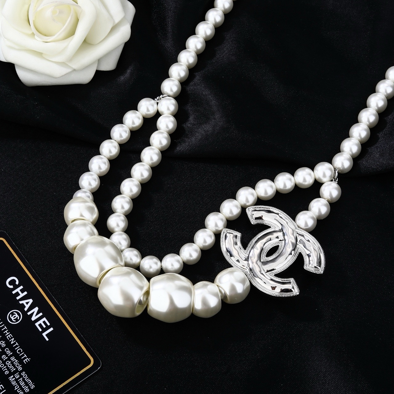 Chanel Goose CC Pearl Waist Chain necklace silver-tone metal white faux pearl 80cm adjustable