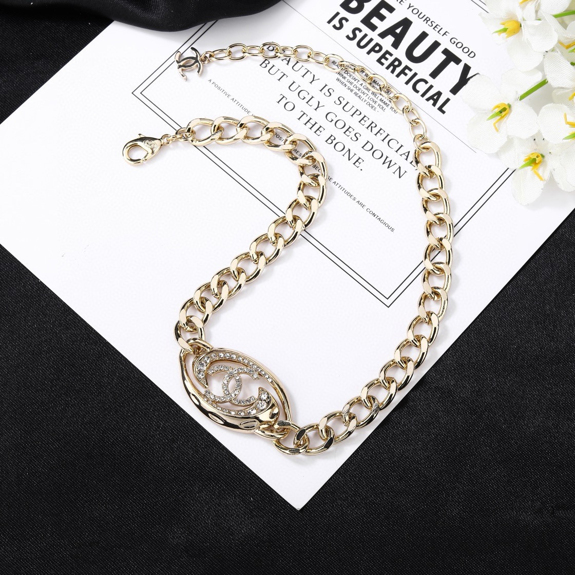 Chanel CC Crystal Curb Chain Choker necklace light gold metal with clear crystal accents 40cm with 5cm extender