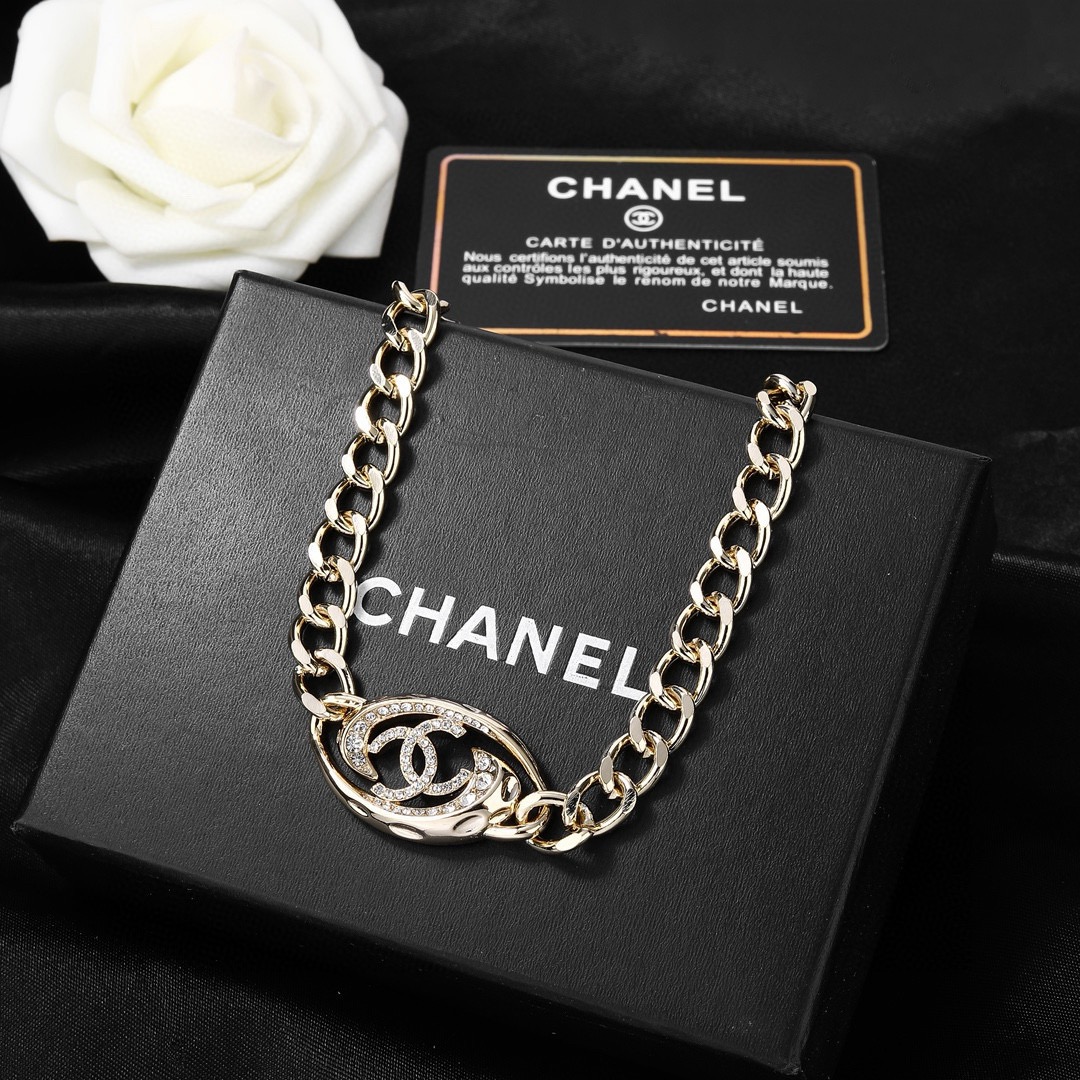 Chanel CC Crystal Curb Chain Choker necklace light gold metal with clear crystal accents 40cm with 5cm extender