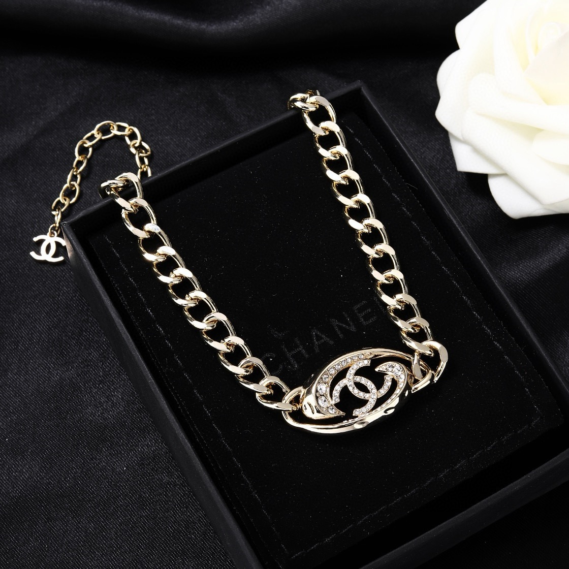 Chanel CC Crystal Curb Chain Choker necklace light gold metal with clear crystal accents 40cm with 5cm extender